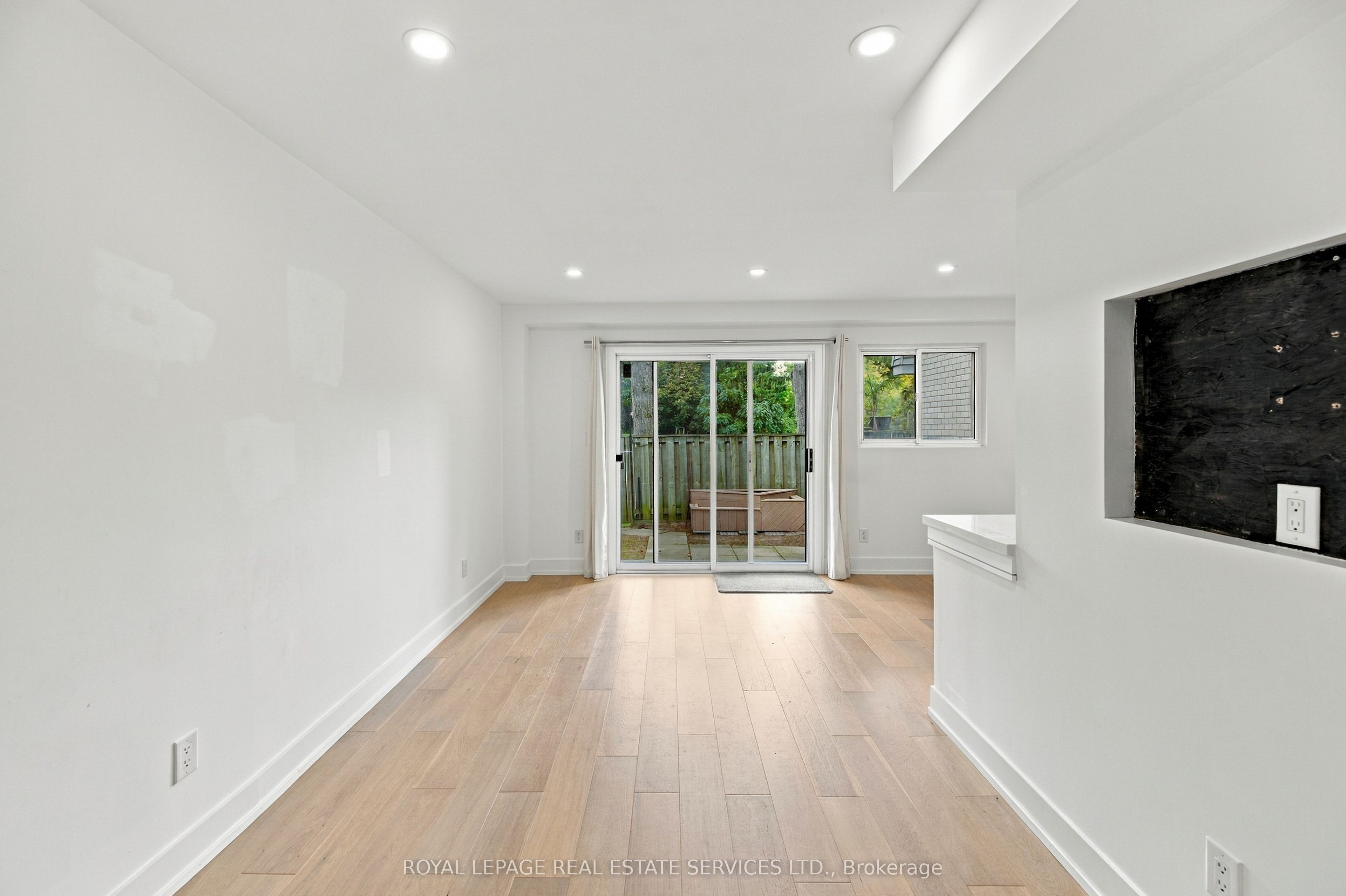 Unit 53 - 400 Mississauga Valley Boulevard, Mississauga 2