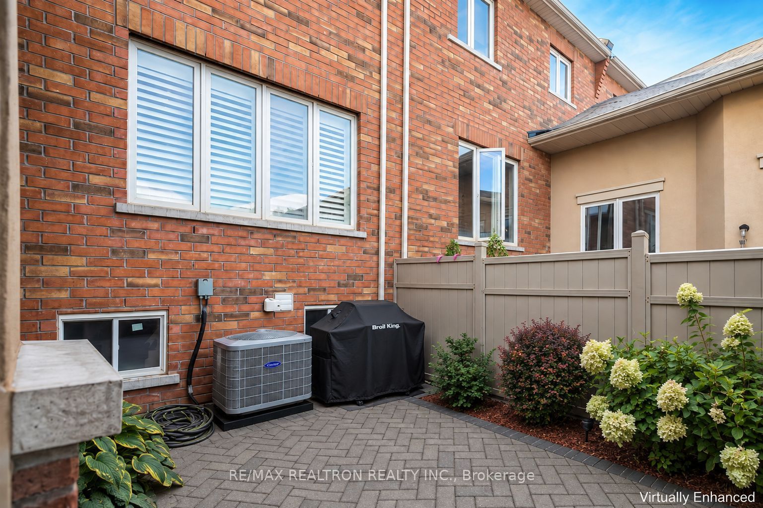 3107 Neyagawa Boulevard, Oakville 4