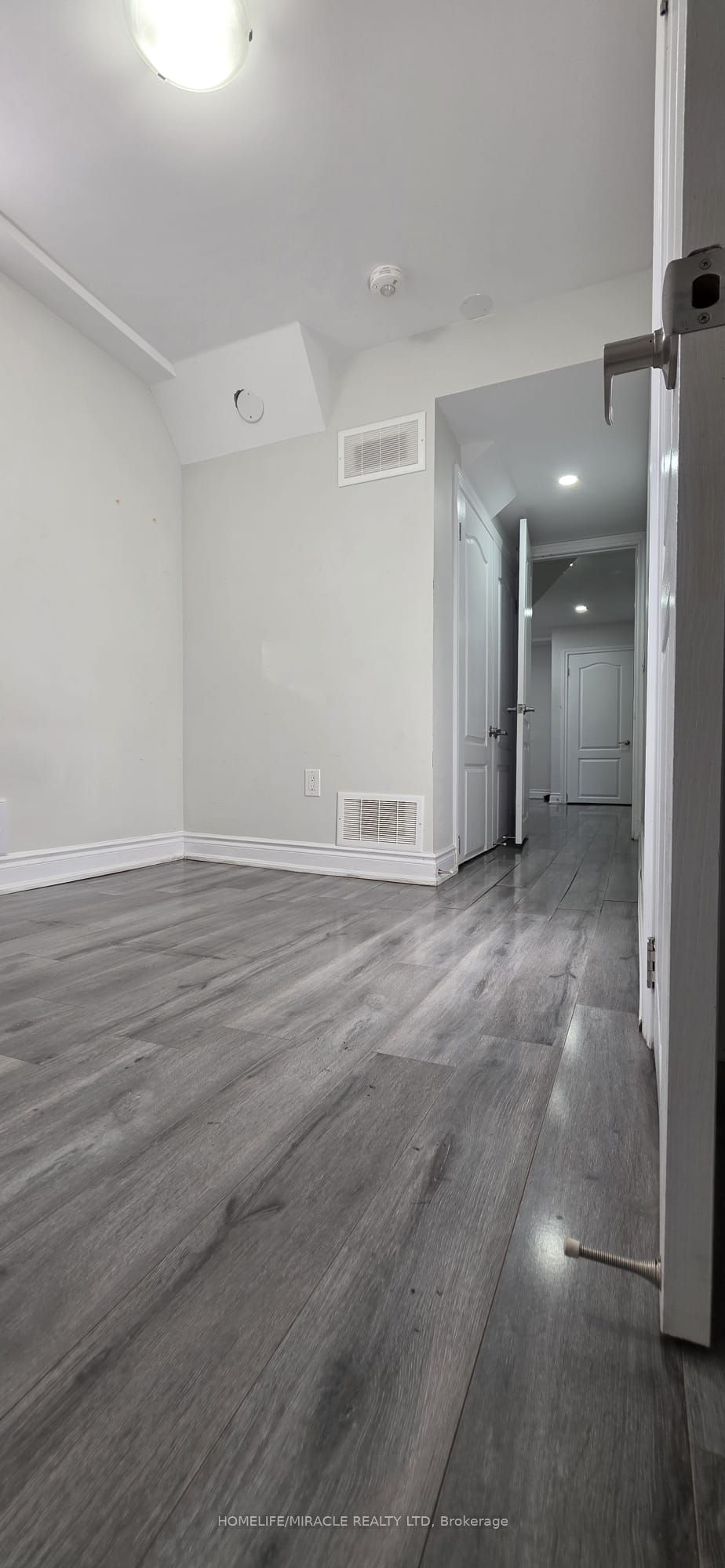 Unit Basement - 131 Major William Sharpe Drive, Brampton 5