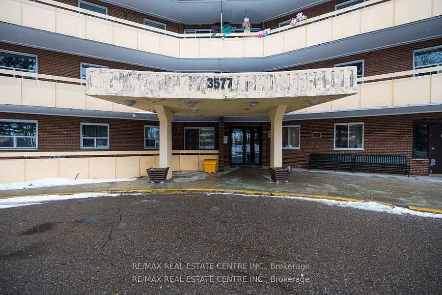 Unit 207 - 3577 Derry Road, Mississauga 3