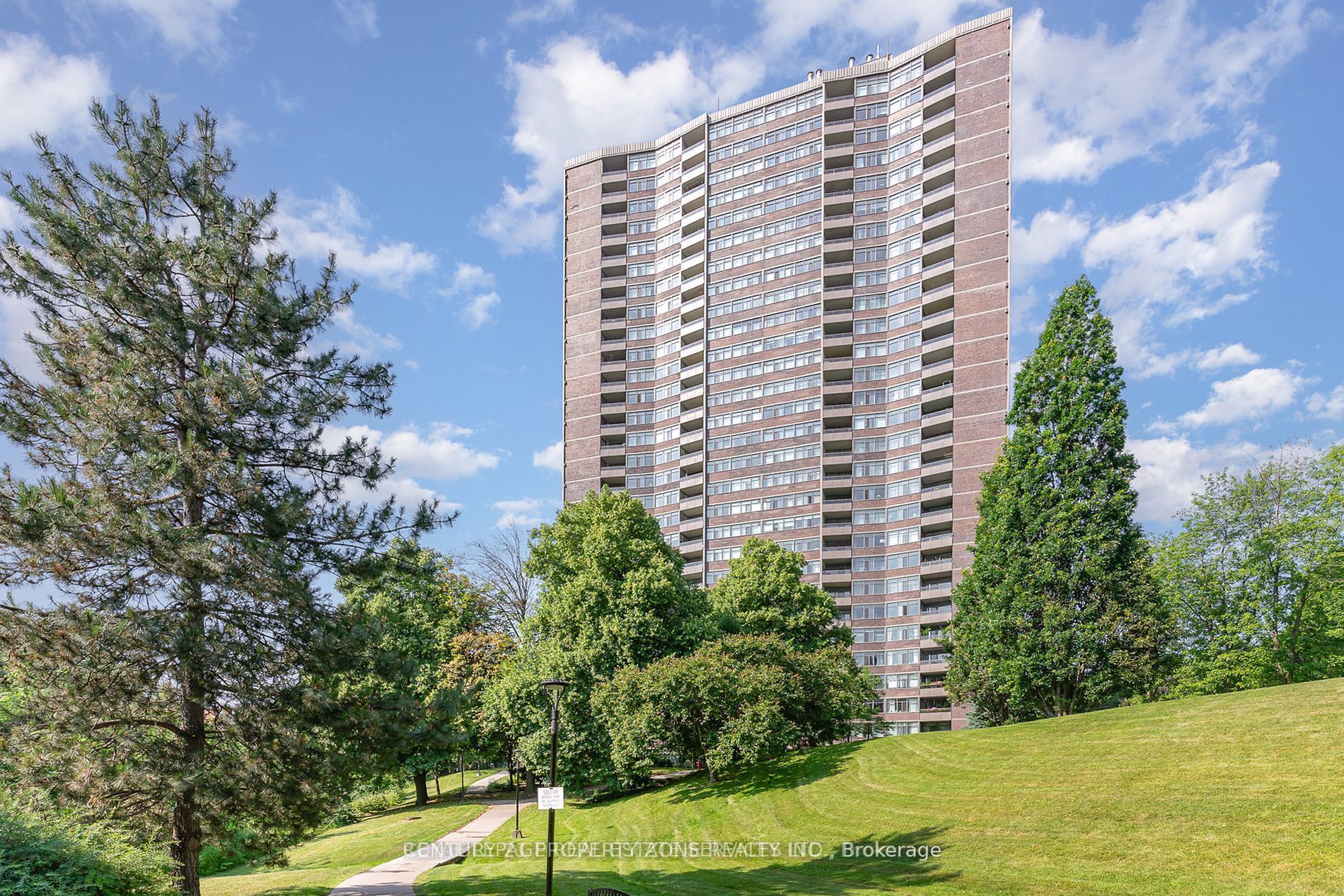 Unit 405 - 3100 Kirwin Avenue, Mississauga 4