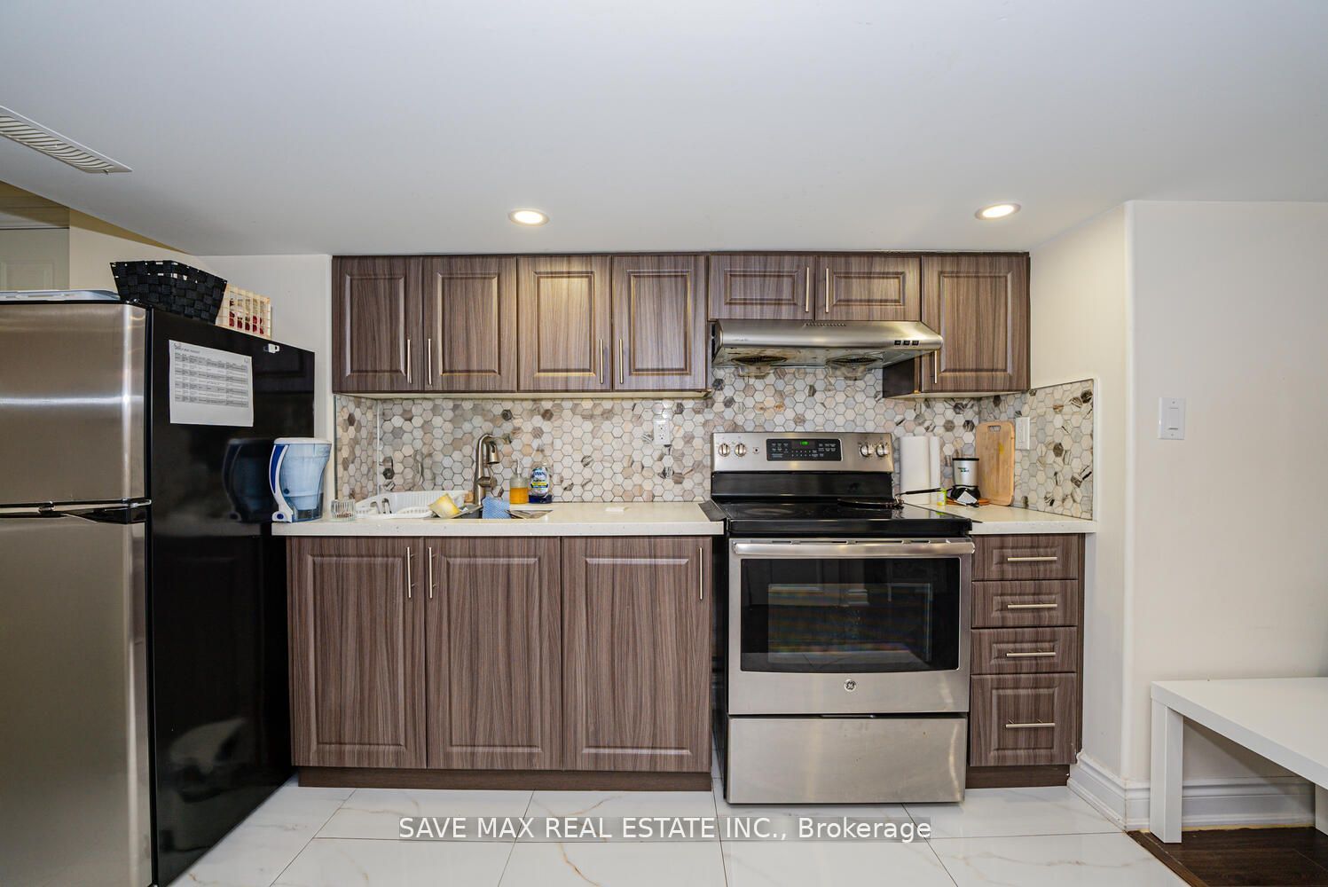 20 Desert Garden Drive, Brampton 5