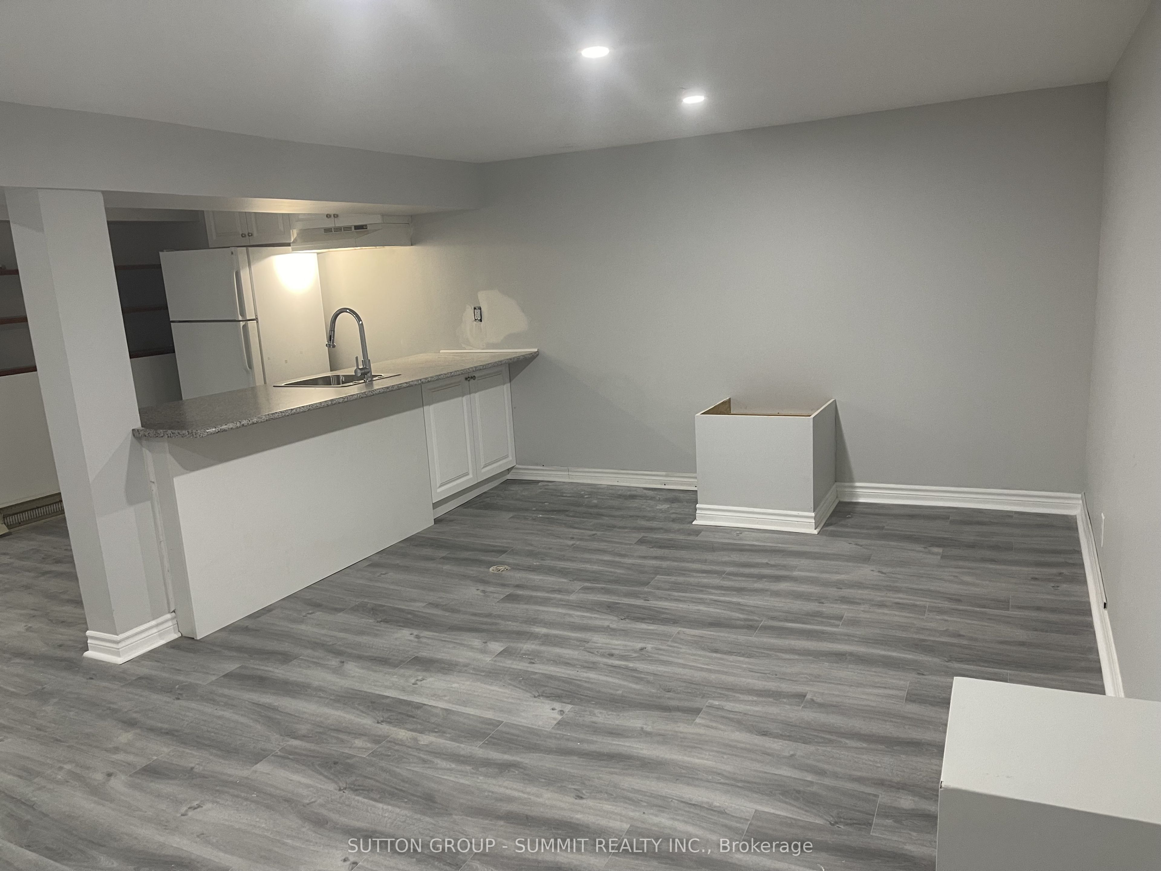 2257 Hanbury Court, Burlington 3