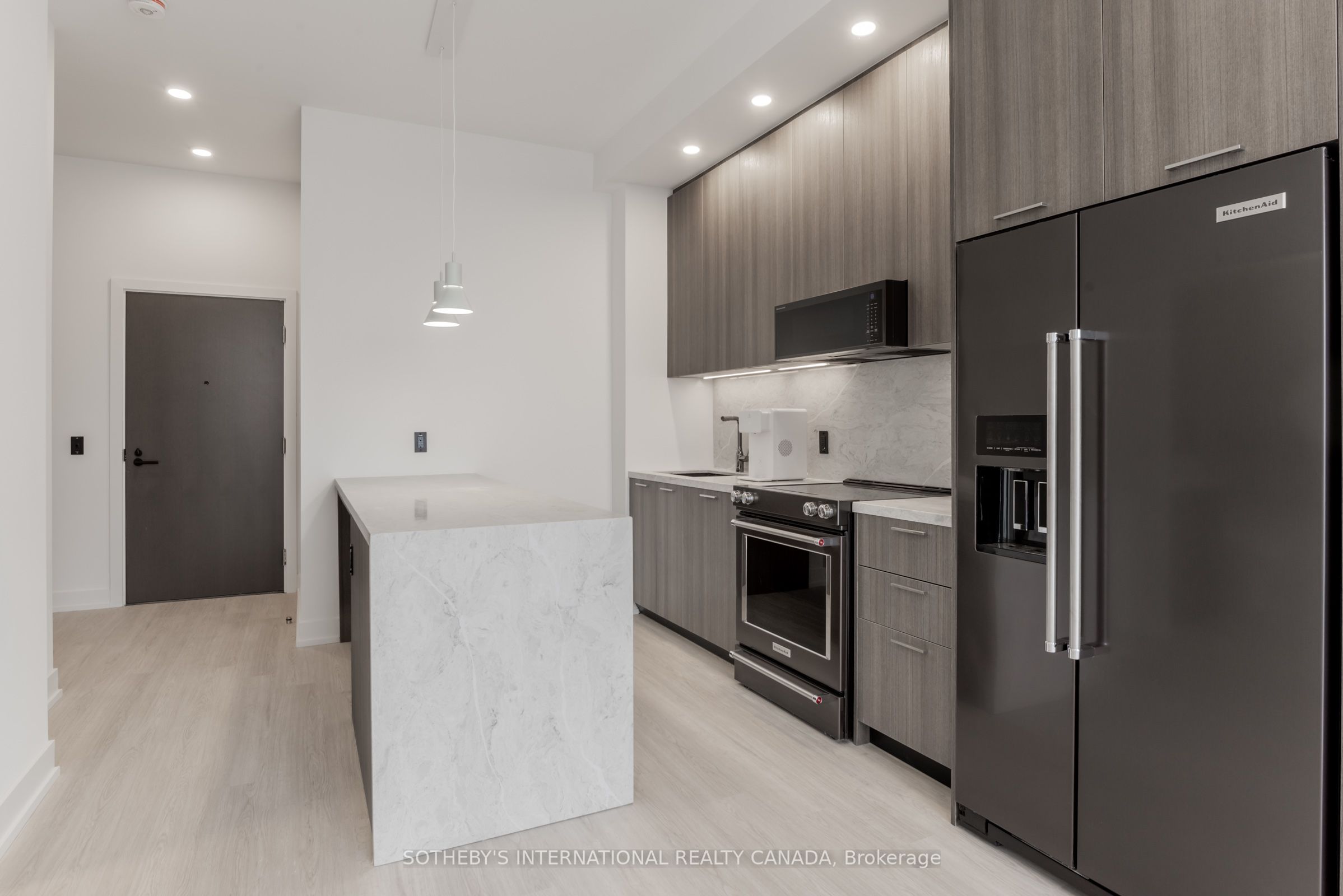 Unit 505 - 31 York Garden Way, North York 4
