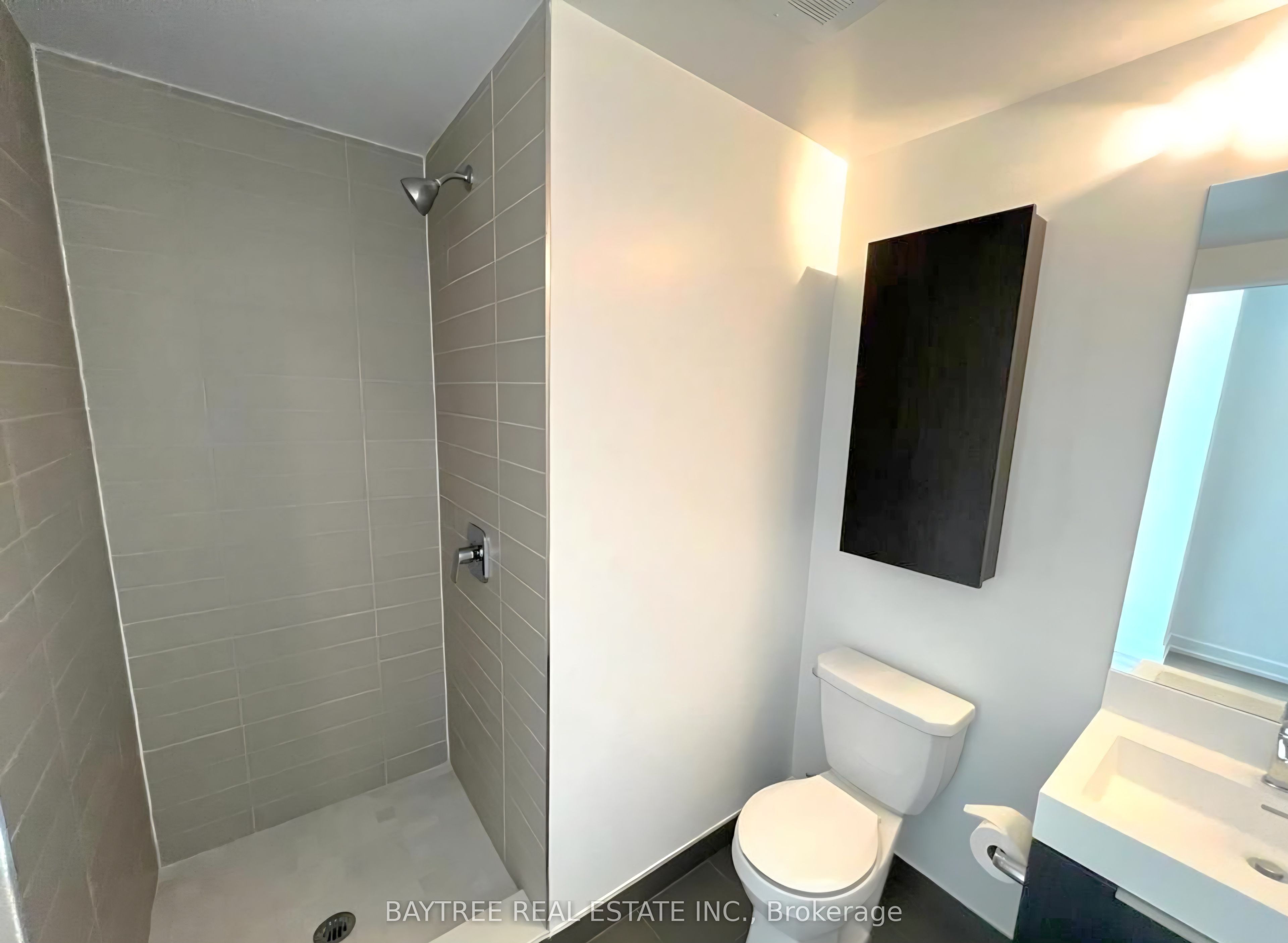 Unit 205 - 11 Maryport Avenue, North York 5