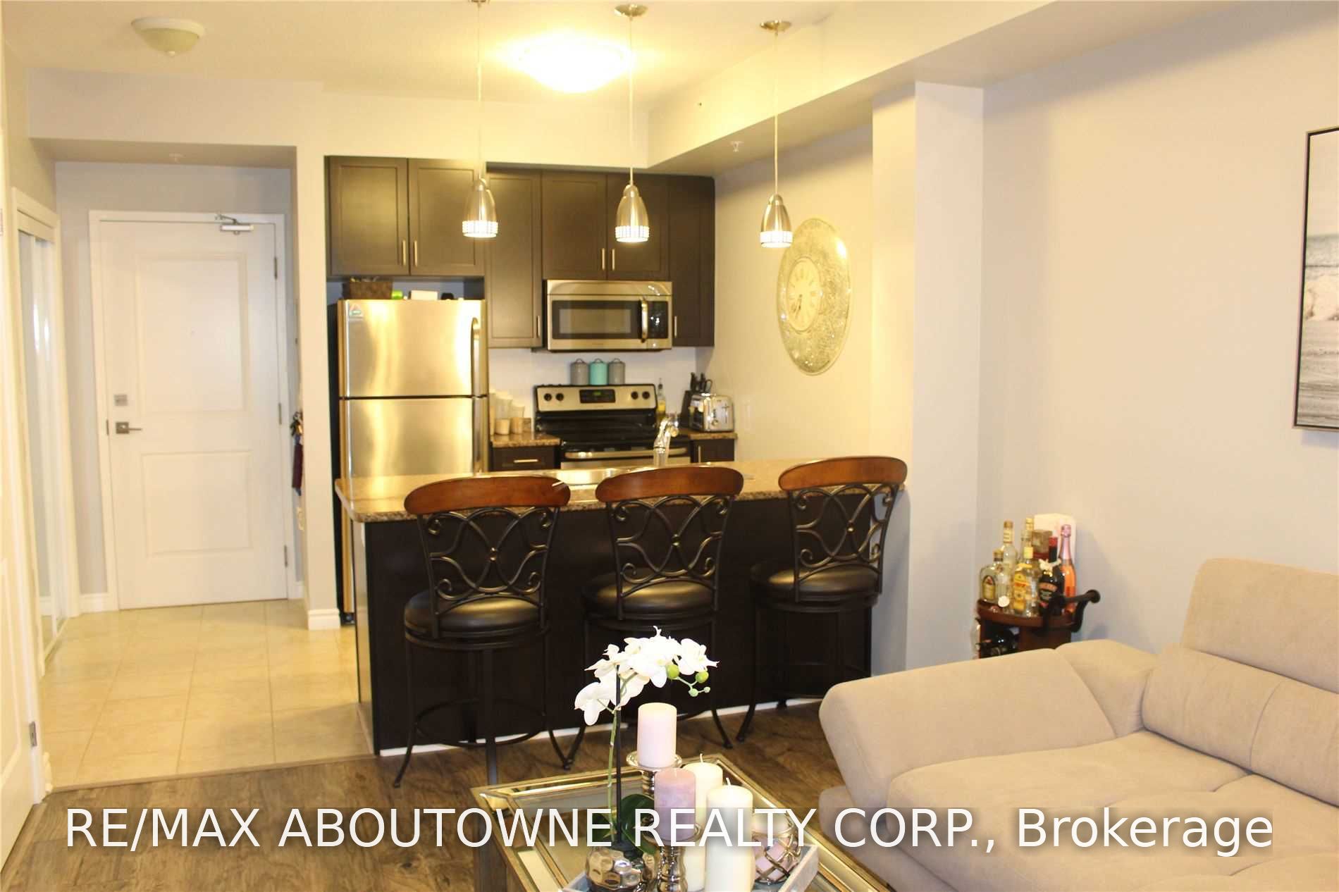 Unit 335 - 5010 Corporate Drive, Burlington 4
