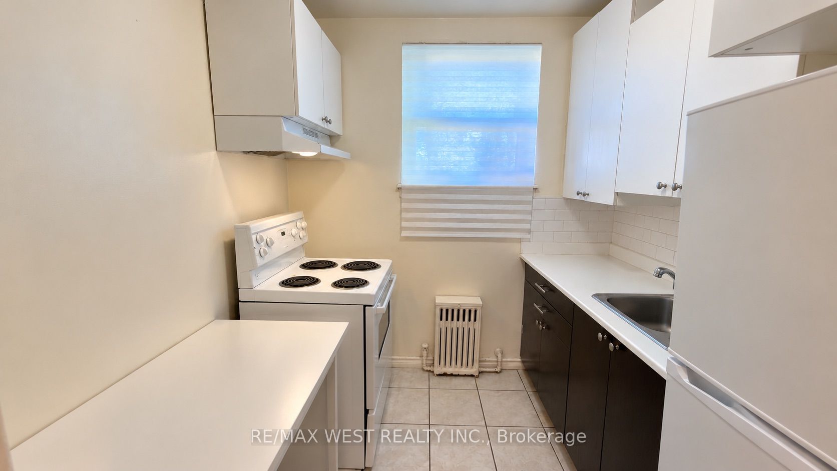 Unit 29 - 10 Crown Hill Place, Etobicoke 3