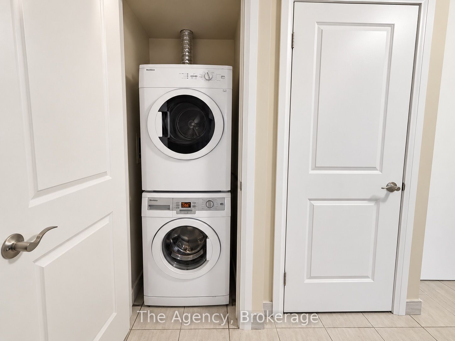 Unit 201 - 2200 Sherobee Road, Mississauga 5