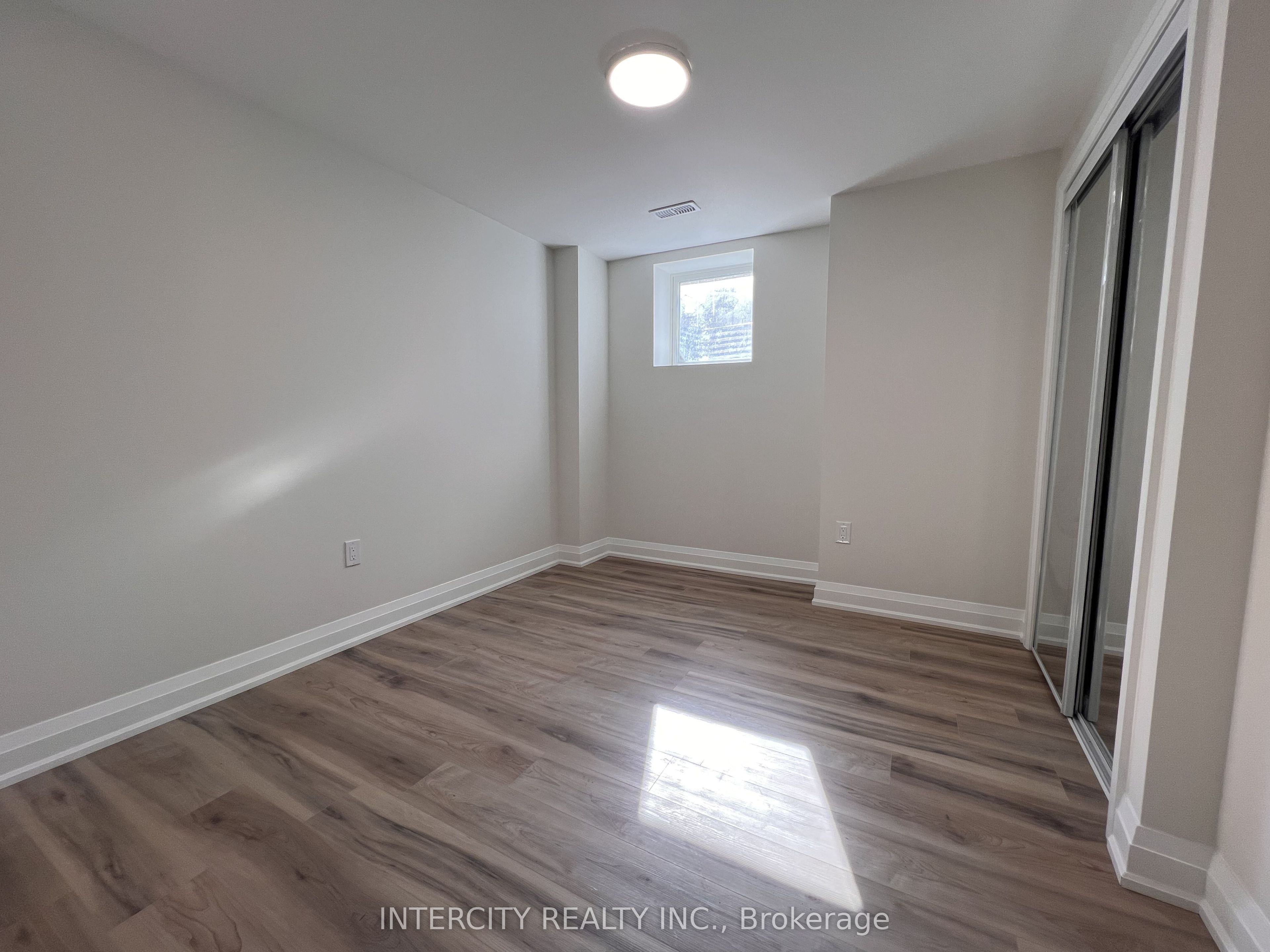Unit Basement - 50 Barber Drive, Halton Hills 5