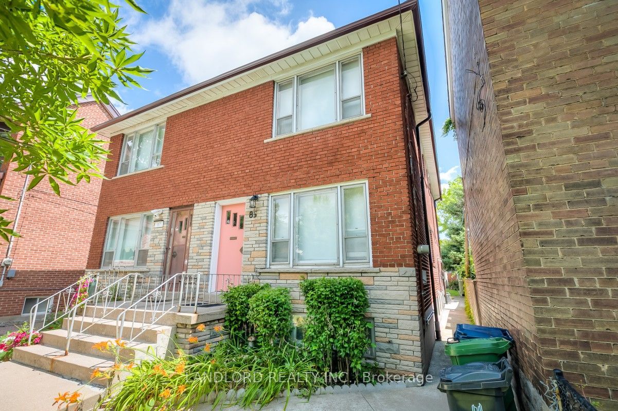 85 Greenlaw Avenue, Toronto 3