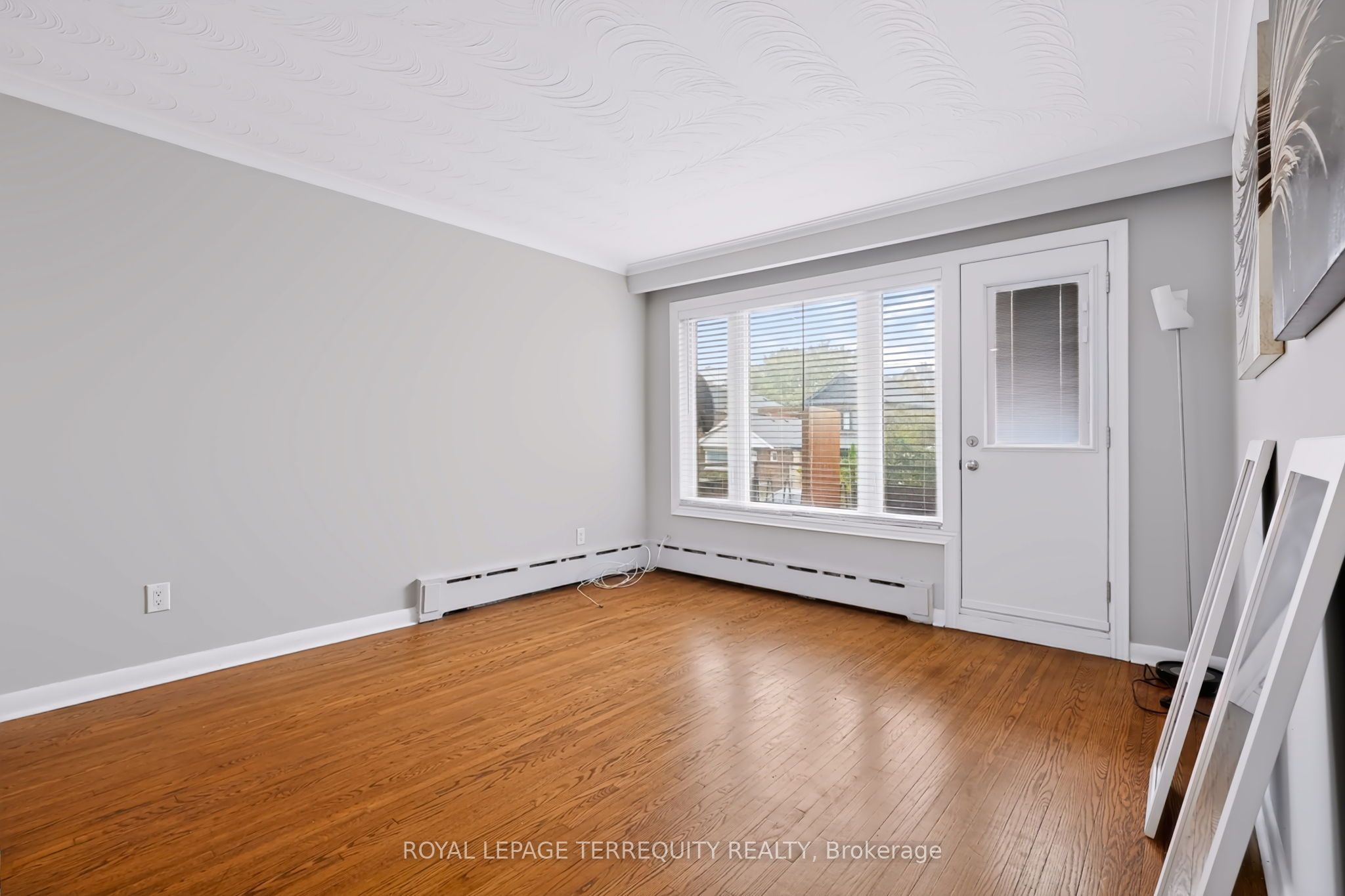Unit Main - 32 Dynevor Road, Toronto 3