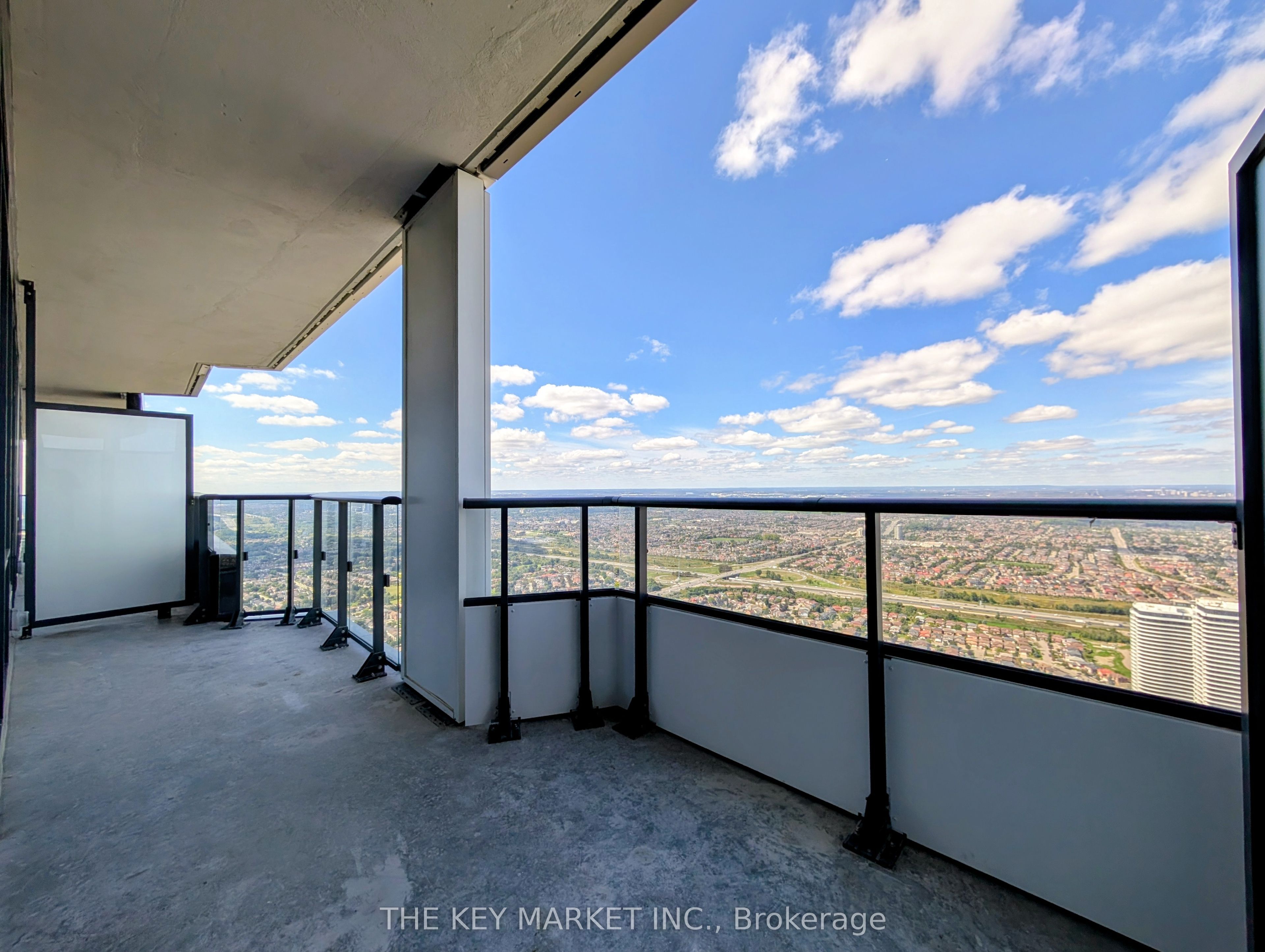 Unit 7204 - 448 Burnhamthorpe Road, Mississauga 2