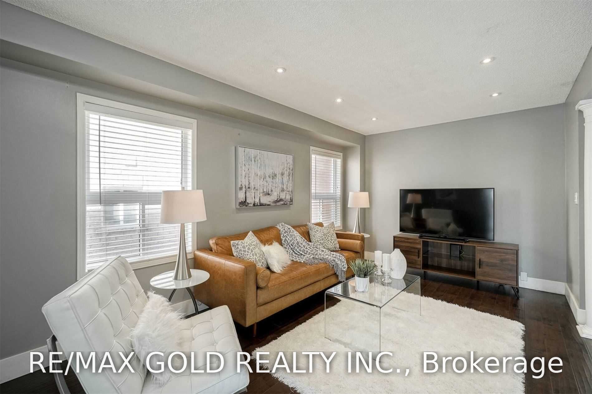 9 Blue Lake Avenue, Brampton 4