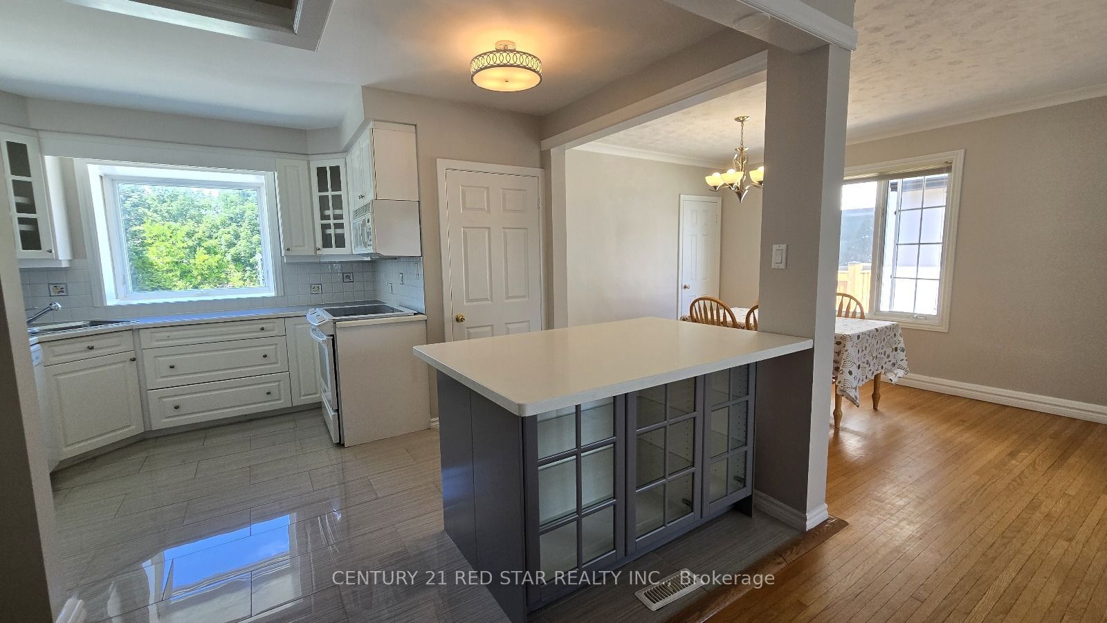 Unit Main - 235 Mary Street, Oakville 5