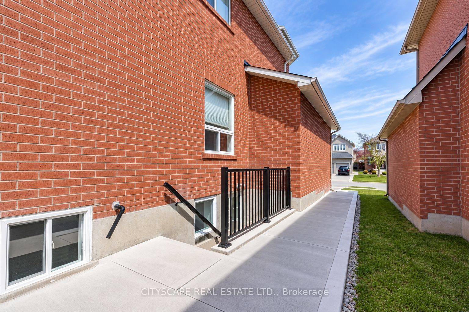 Unit Bsmt - 50 Humberside Avenue, Brampton 2