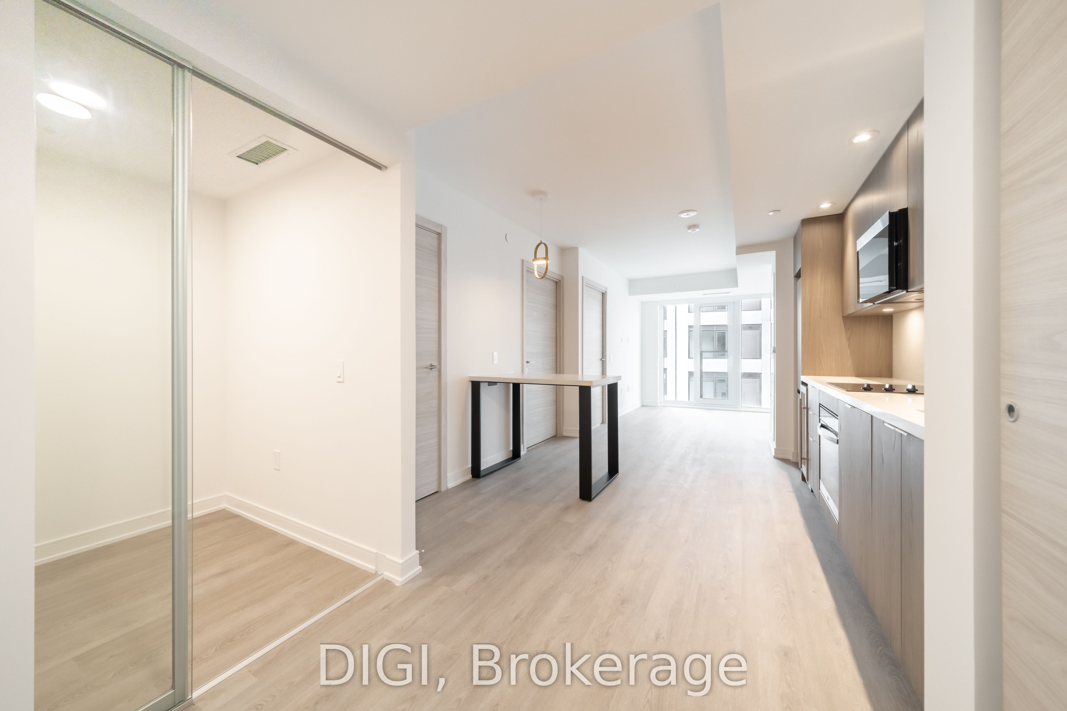 Unit E725 - 485 Perth Avenue, Toronto 3