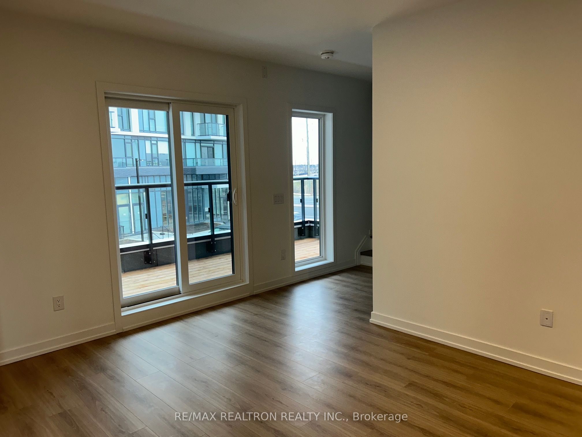 Unit 15 - 20 Lagerfeld Drive, Brampton 4
