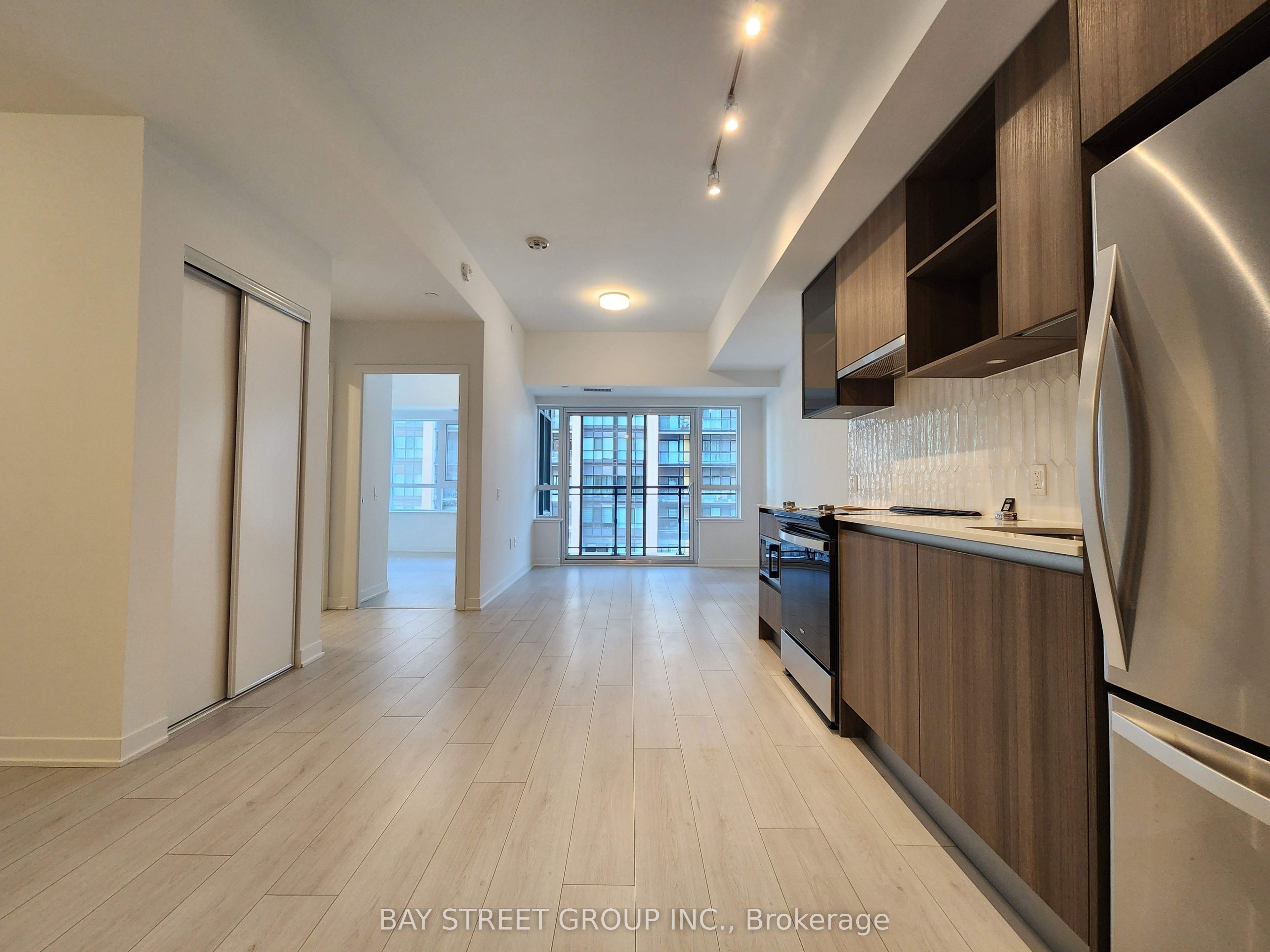 Unit 521 - 395 Dundas Street W, Oakville 3