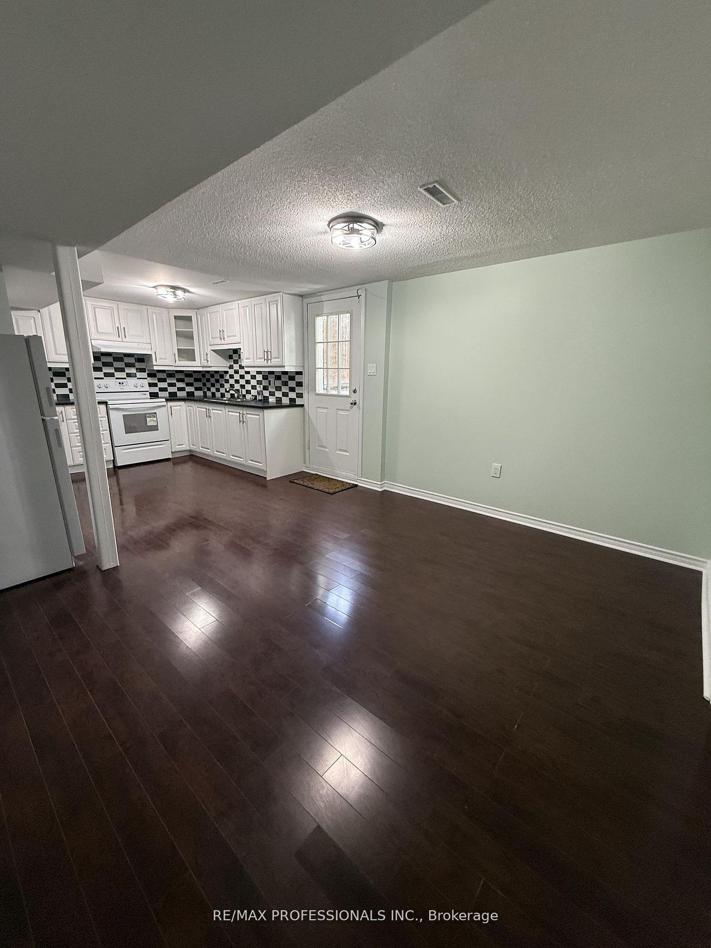 Unit Basement - 23 Dunwich Place, Brampton 5