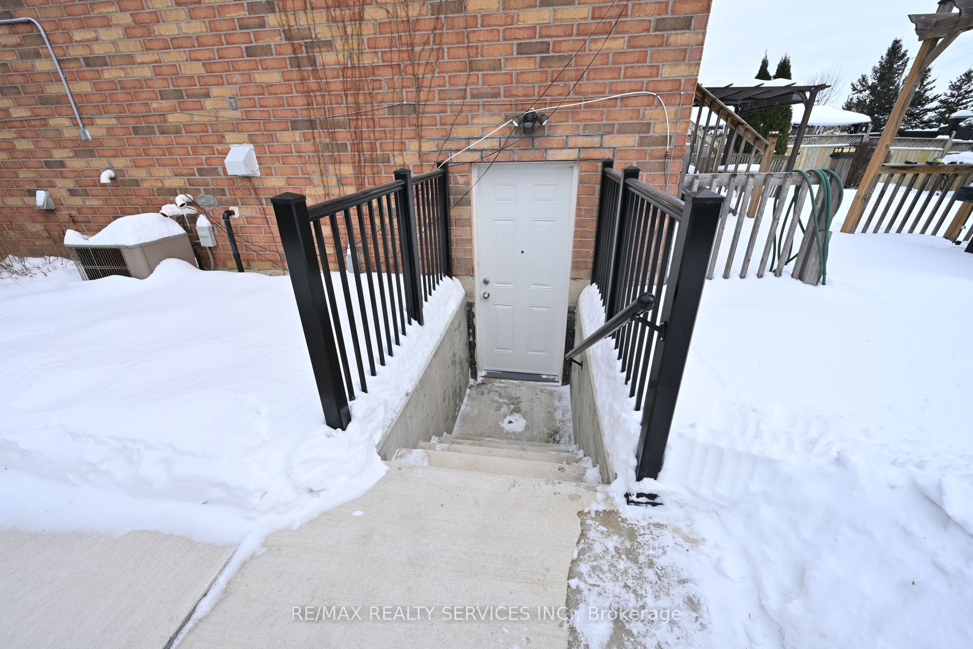 42 Brambirch Crescent, Brampton 3
