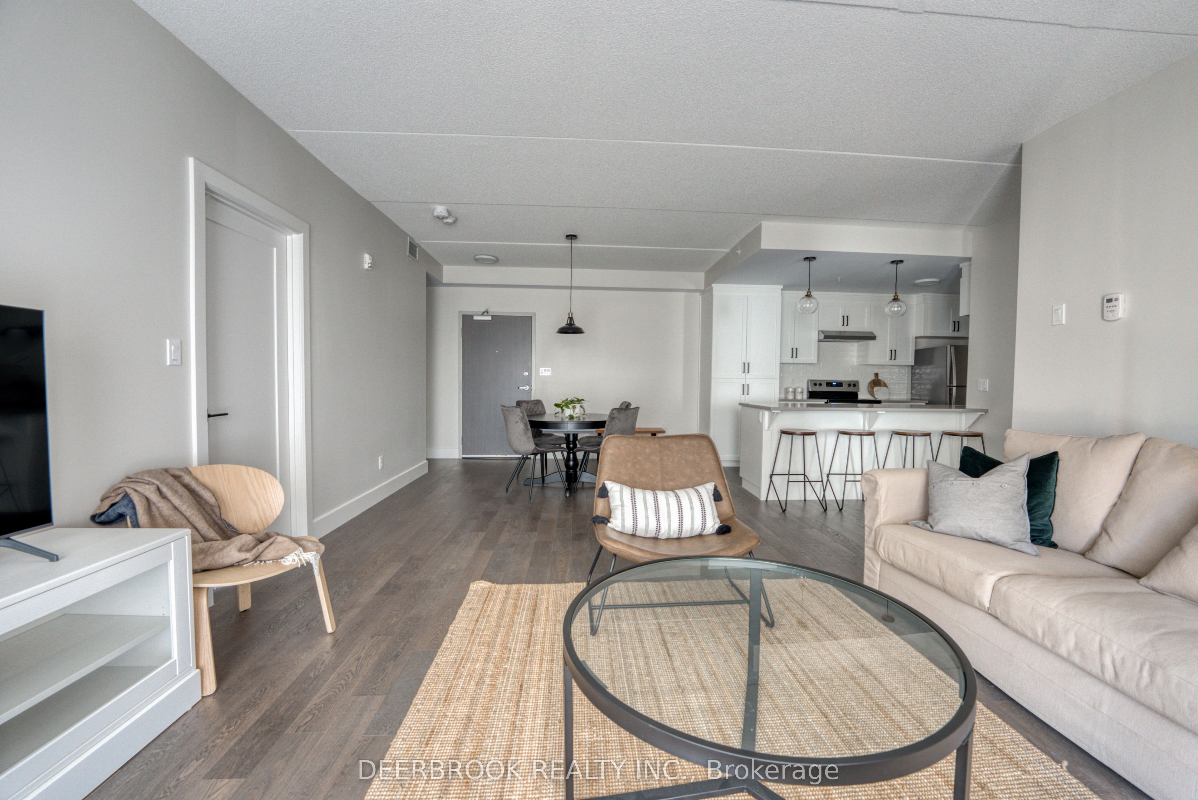 305 4578 Huron Church Line Rd, LaSalle, Ontario N9H0M2 For Sale