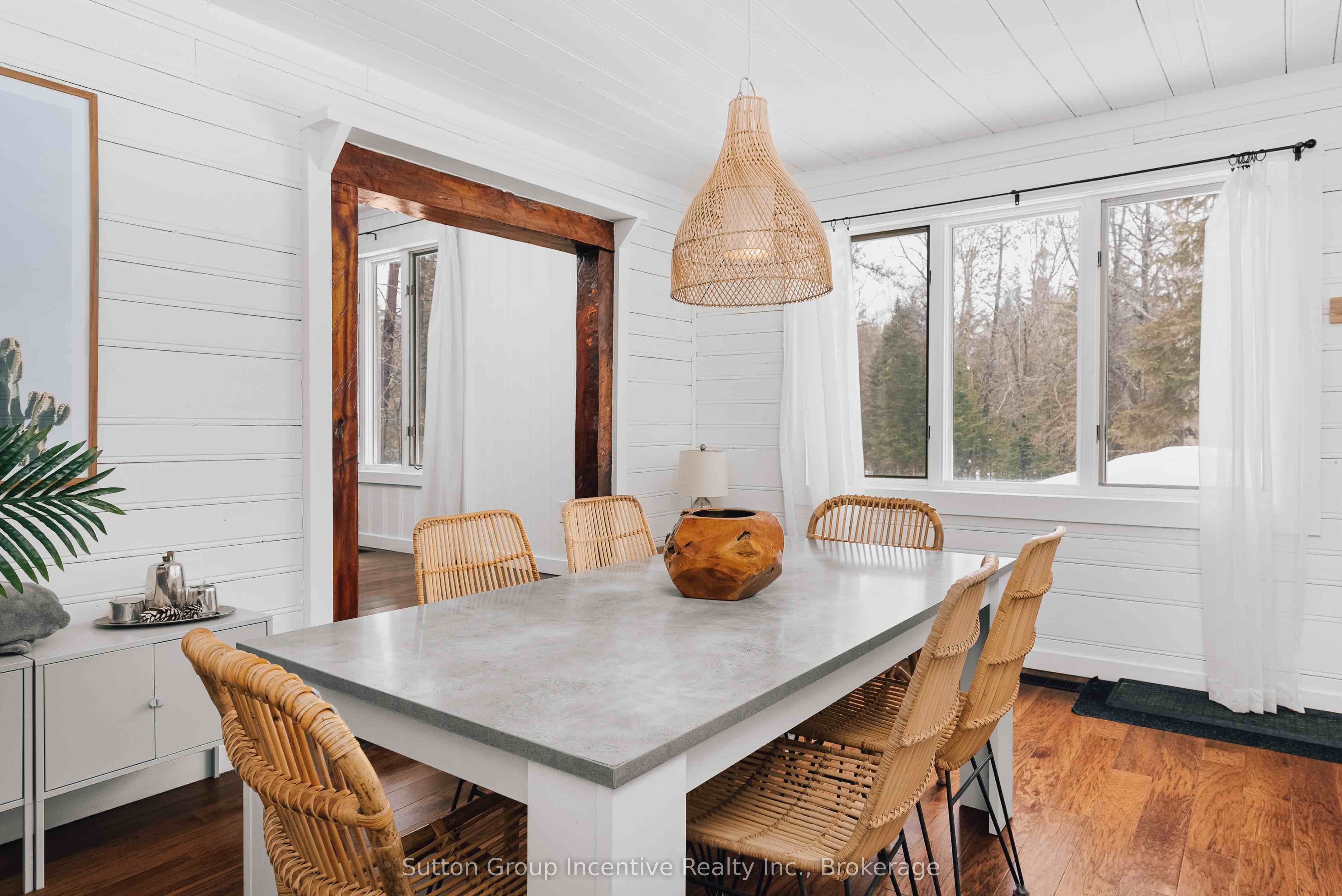1972 Limberlost Road, Lake of Bays 3