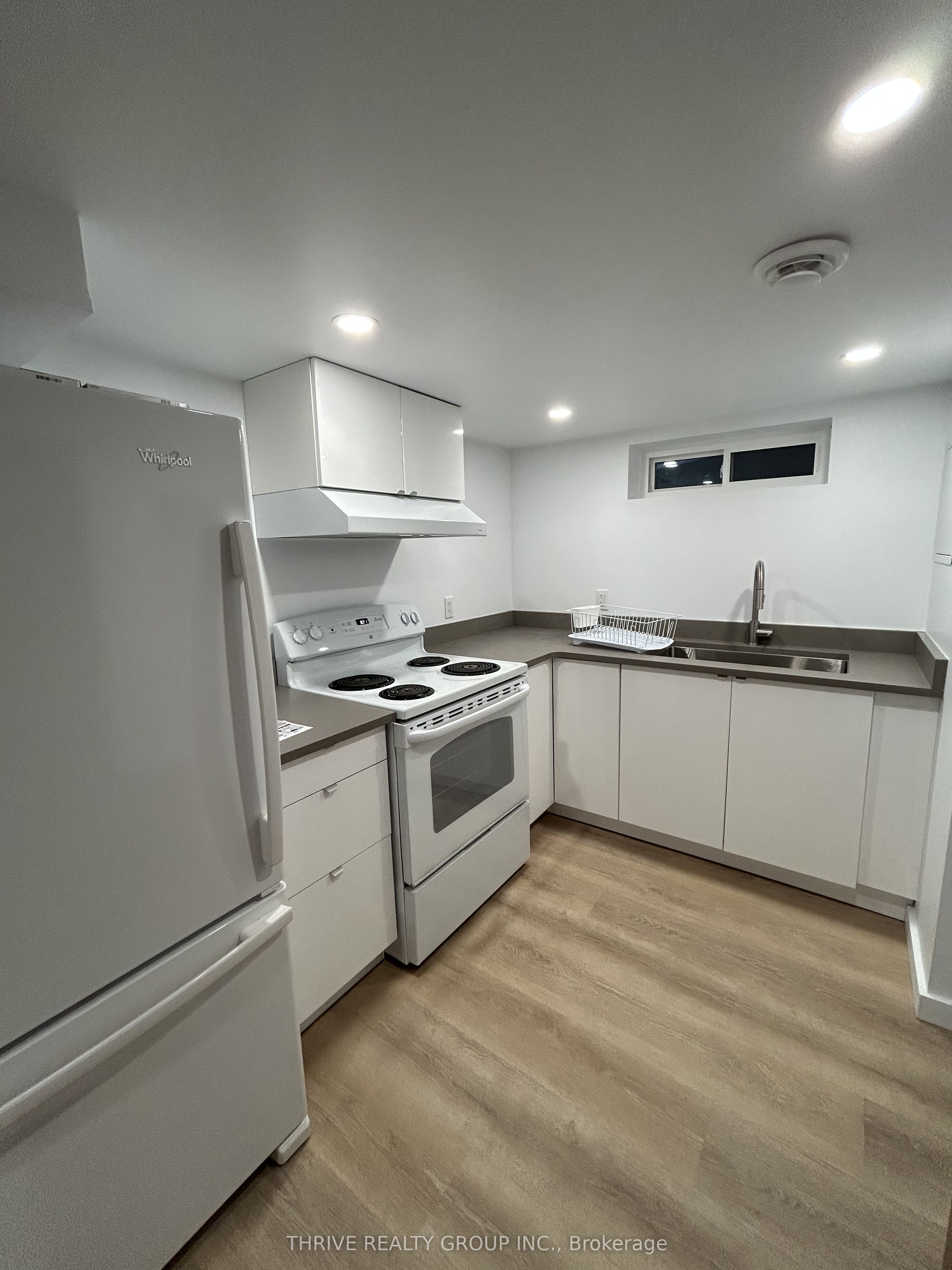 Unit Lower - 27 Belgrave Avenue, London 5