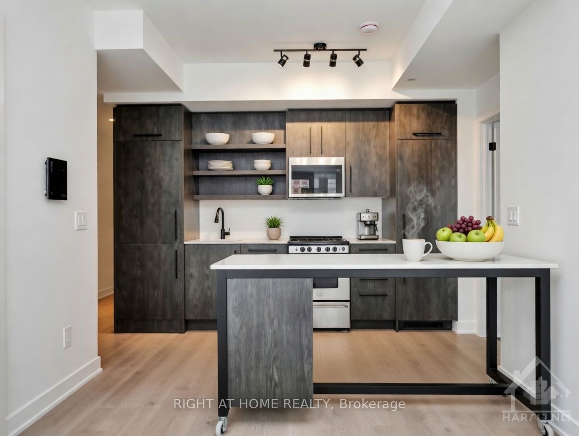 Unit 205 - 560 Rideau Street, Ottawa 3