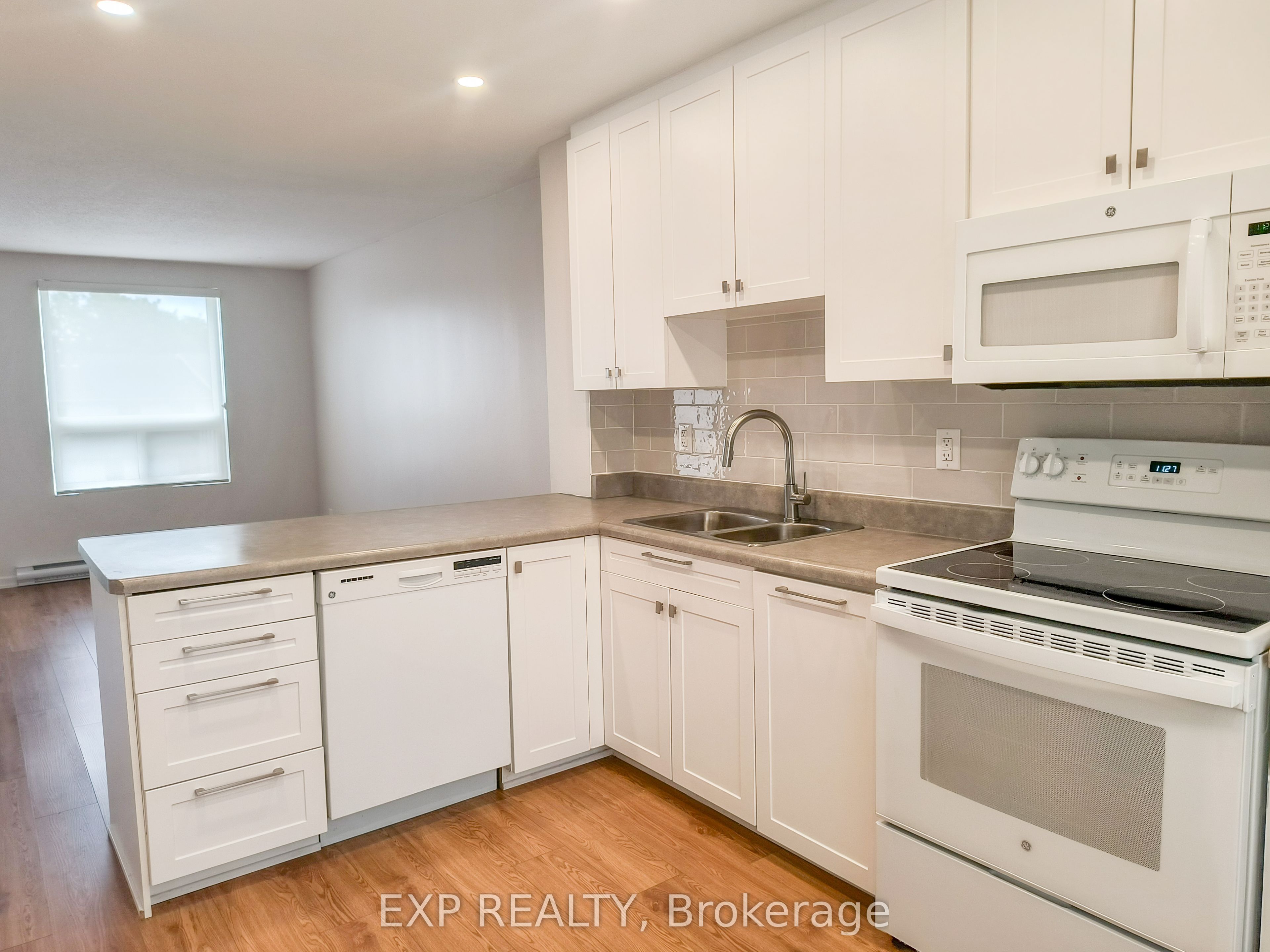 Unit 6 - 971 Gulf Place, Ottawa 3
