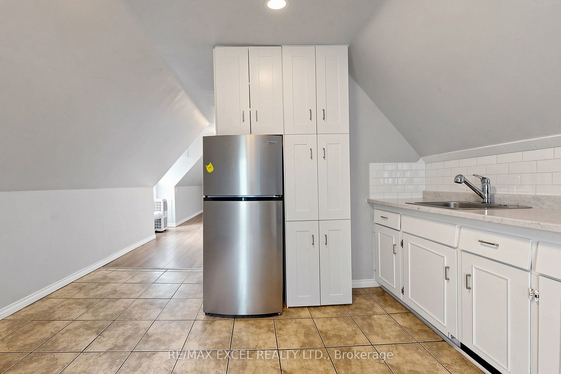Unit Third - 259 Victoria Avenue N, Hamilton 5