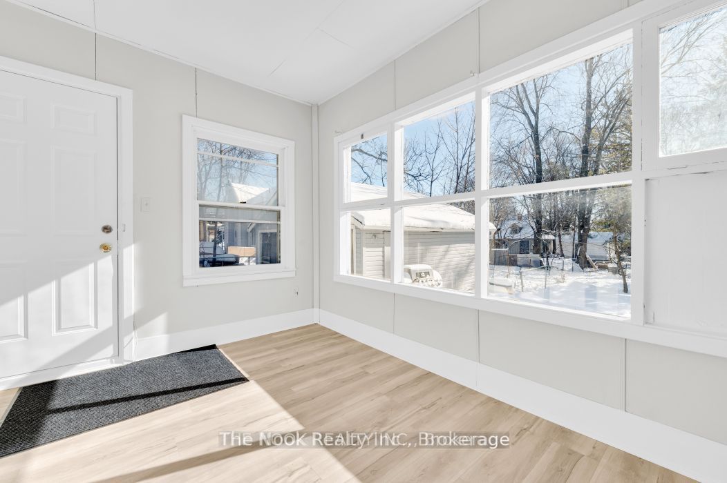 243 Bridge Street E, Belleville 3