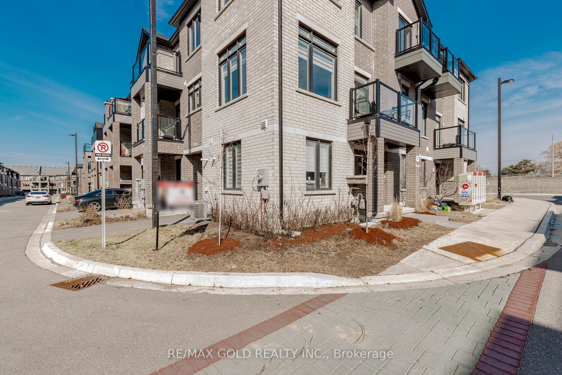 Unit 1007 - 585 COLBORNE Street, Brantford 3