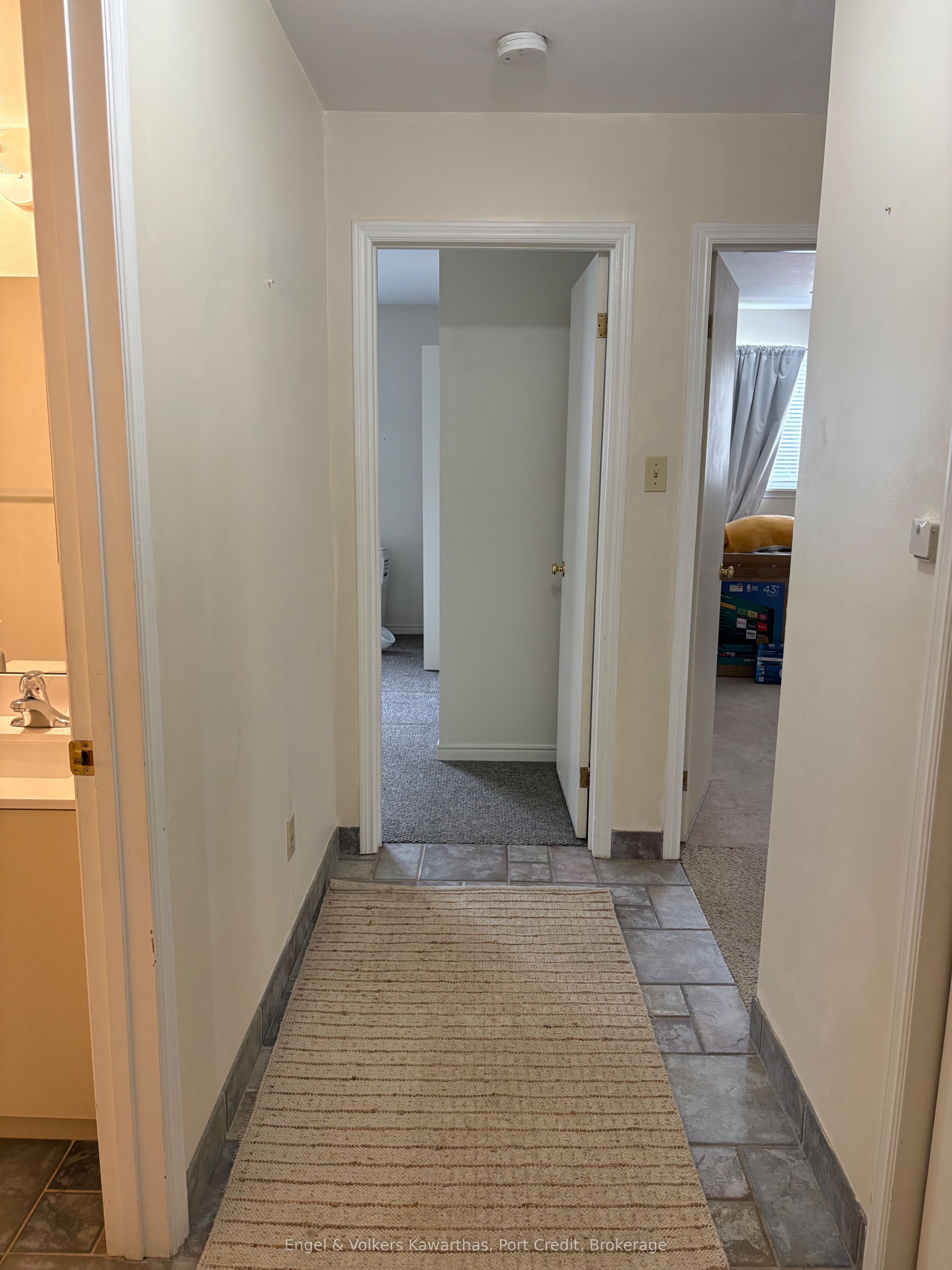 Unit 204 - 1429 Clearview Drive, Peterborough 3