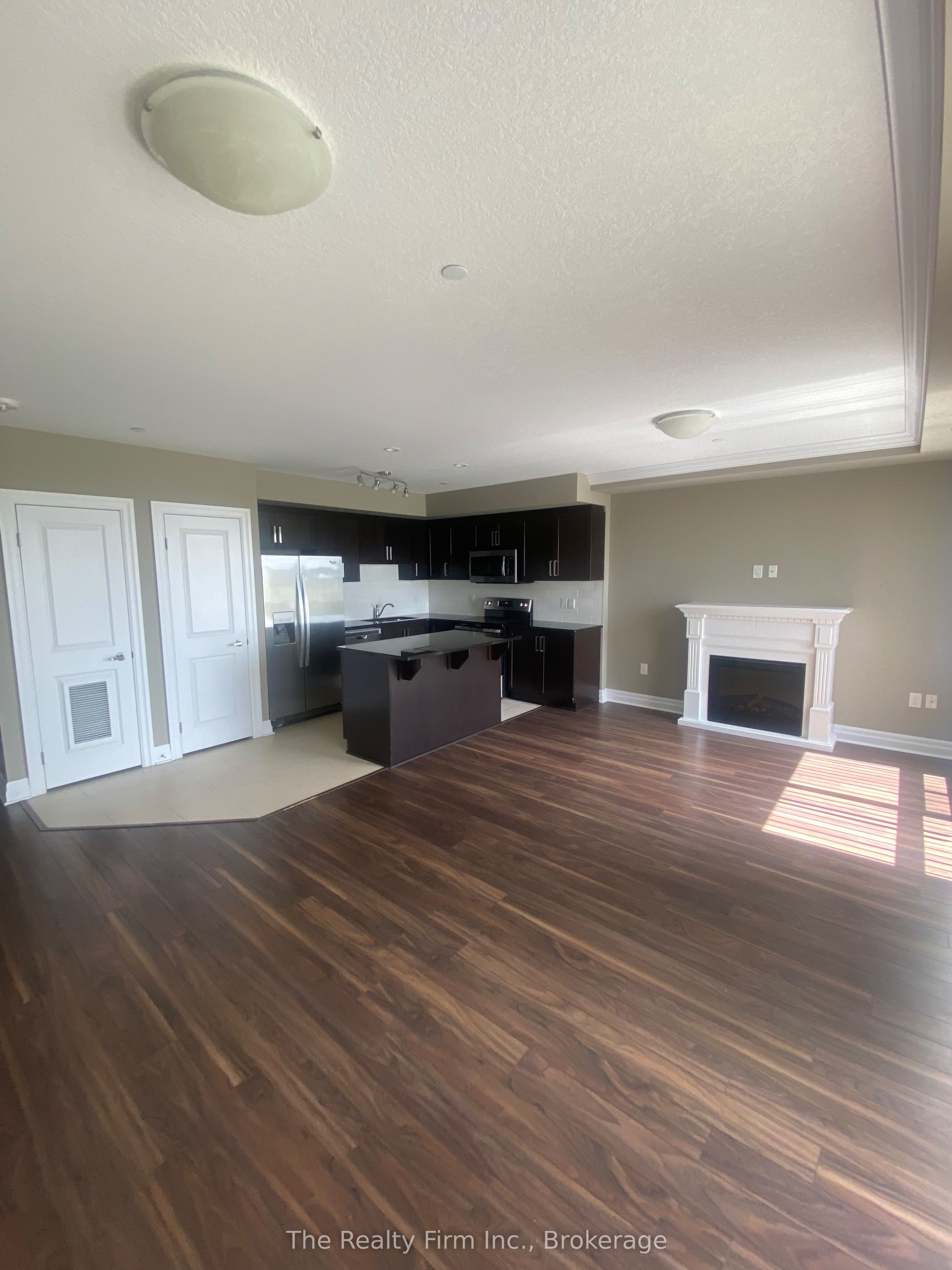 Unit 414 - 515 Finkle Street, Woodstock 4
