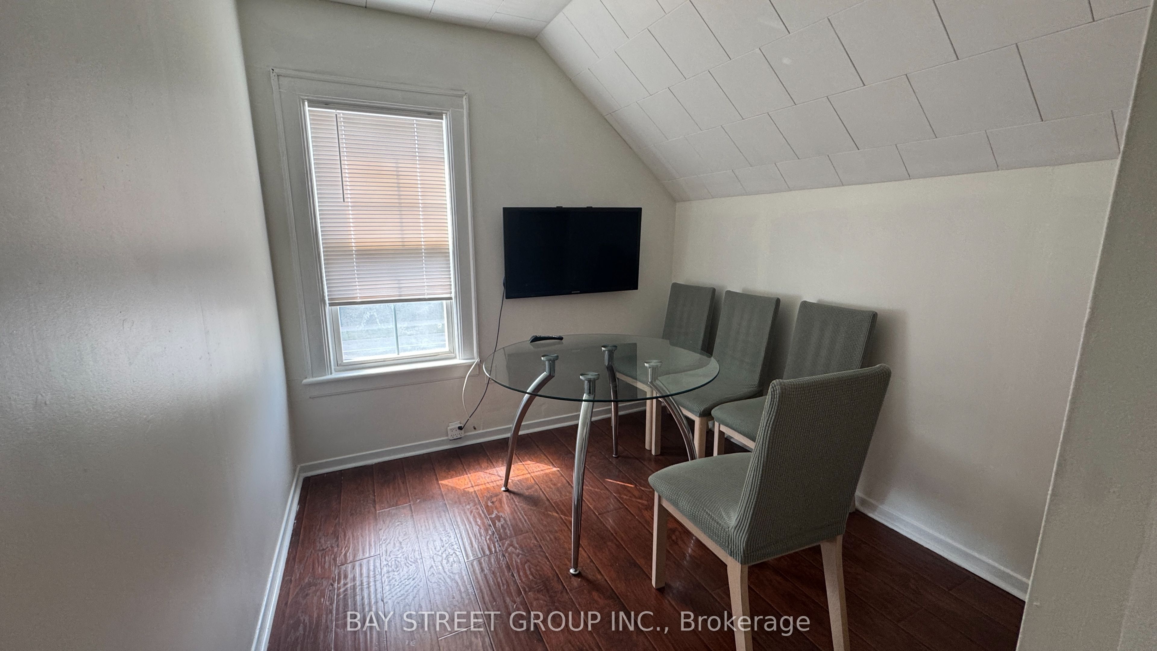 Unit Upper - 4138 Drummond Road, Niagara Falls 4