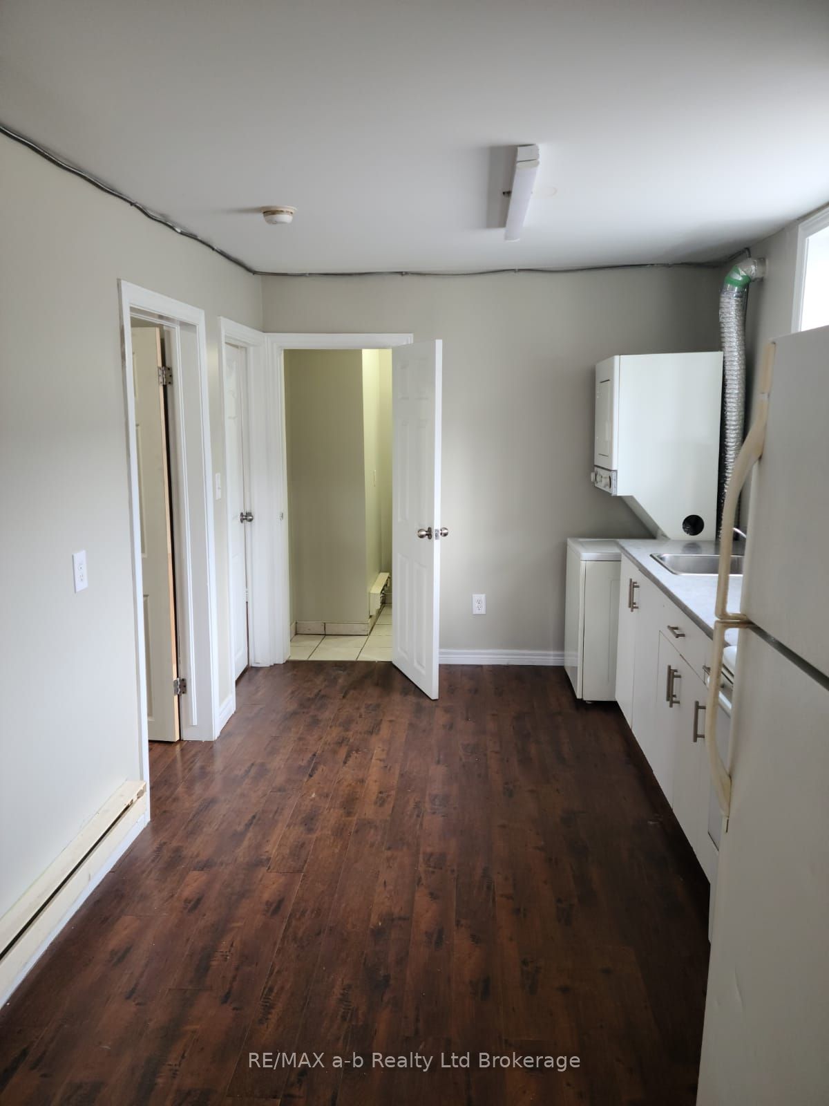 Unit 3 - 44 Stanley Street, London 3