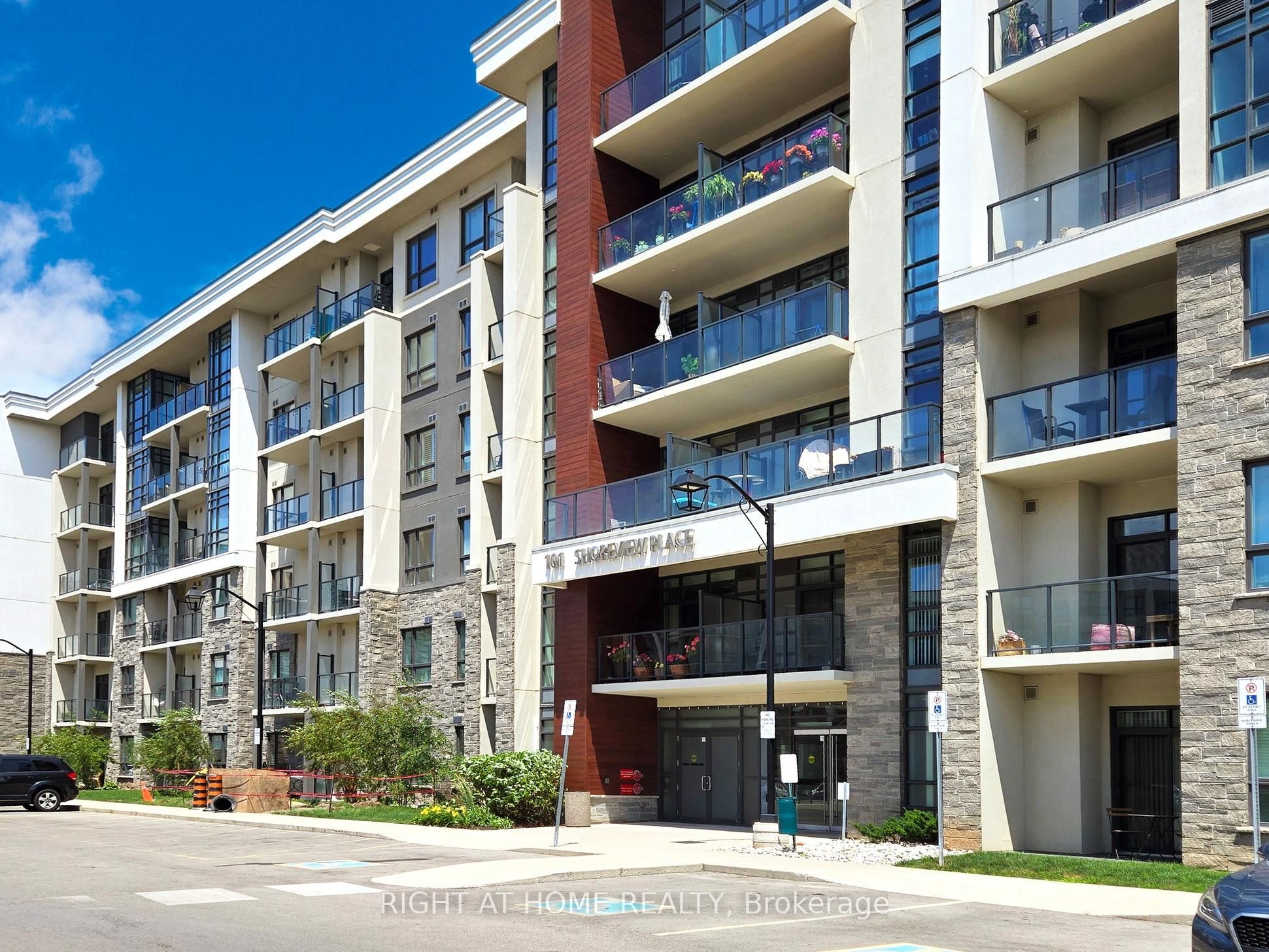 Unit 111 - 101 Shoreview Place, Stoney Creek 3