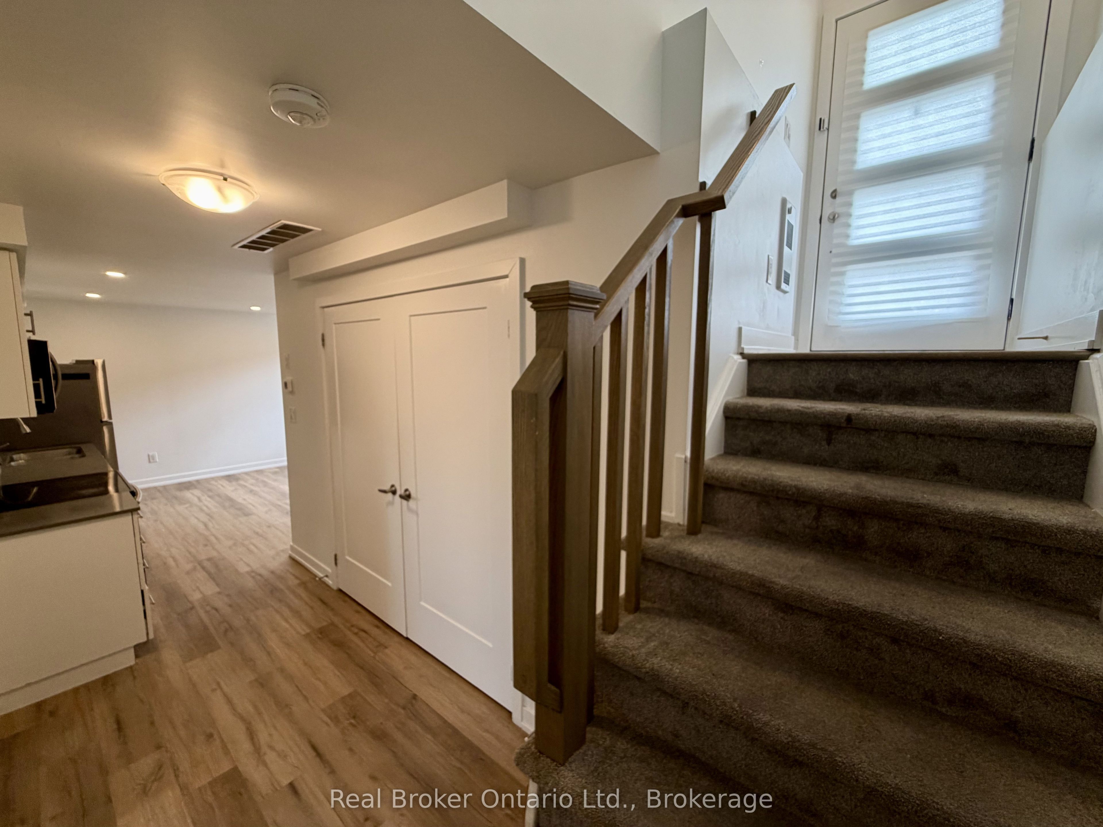 Unit 613 - 4263 Fourth Avenue, Niagara Falls 3