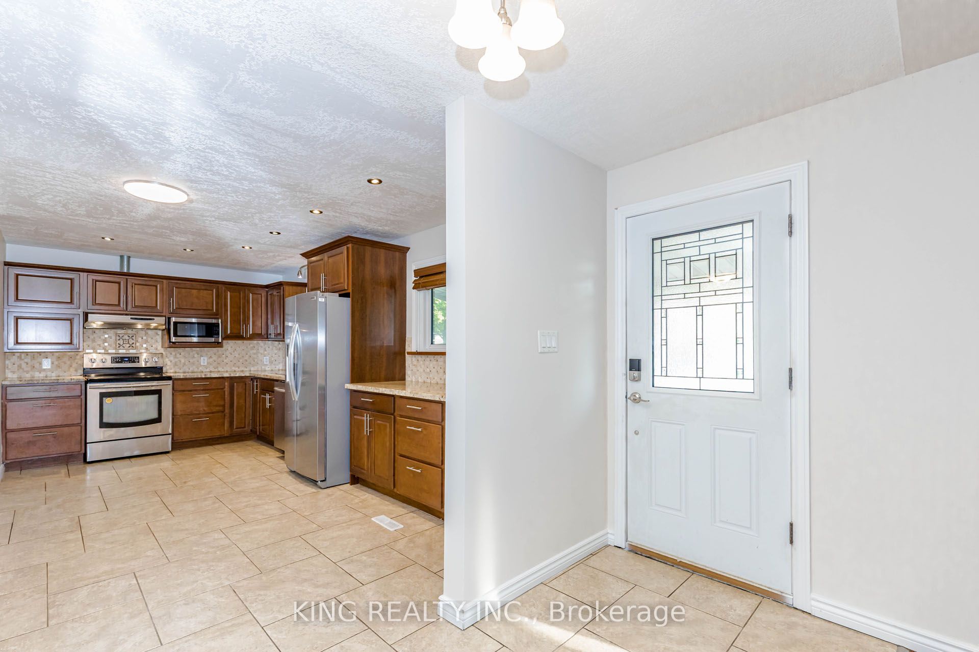 Unit Upper - 392 Greenfield Avenue, Kitchener 4