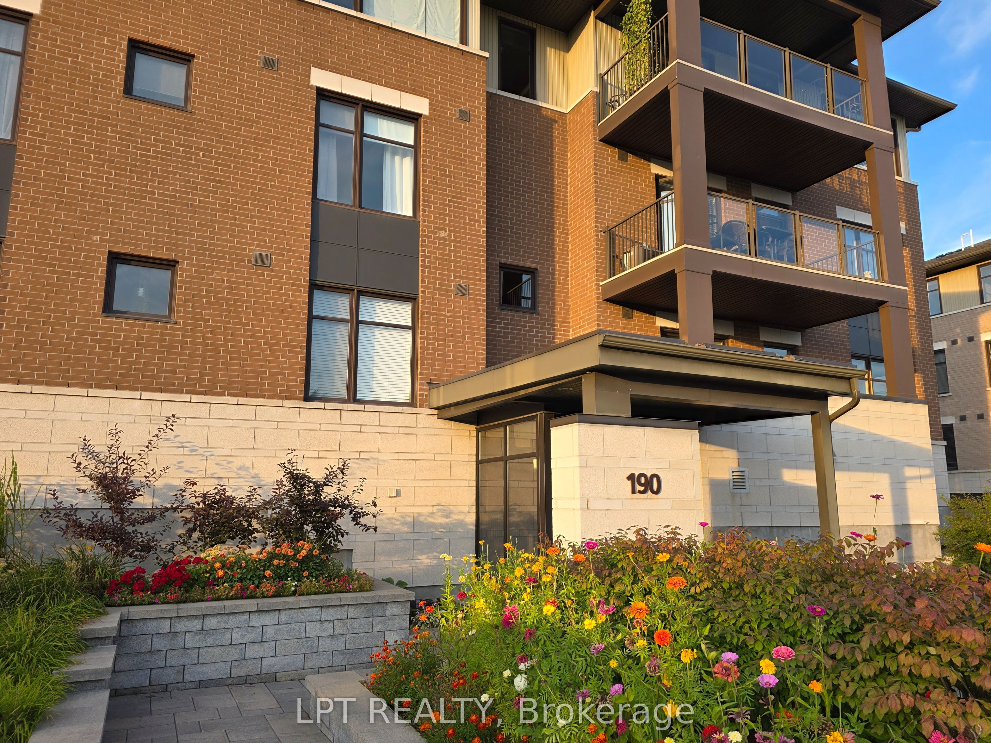 Unit 203 - 190 GUELPH Private, Kanata 2