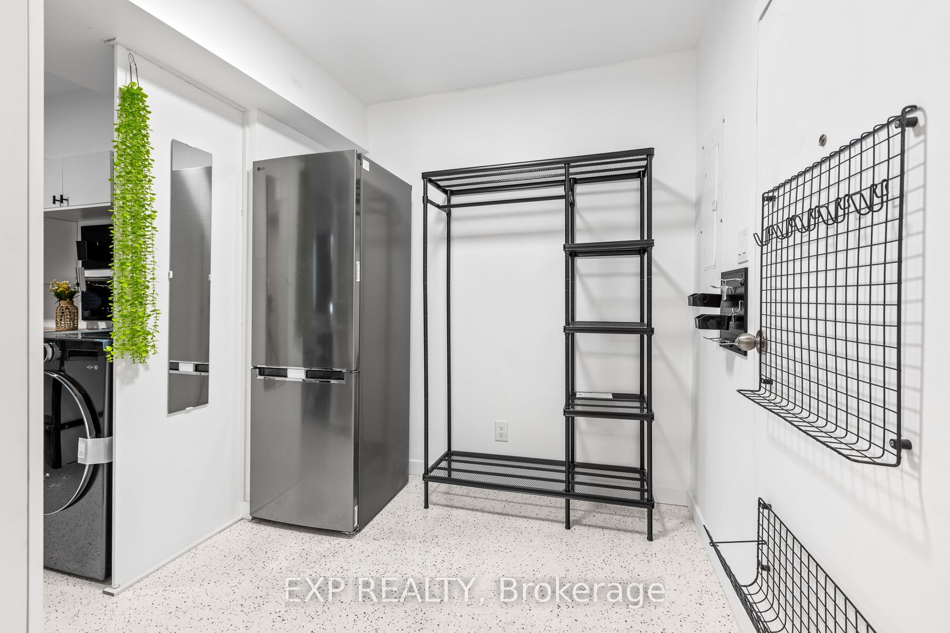 Unit 9 - 204 Ste Monique Street, Ottawa 4