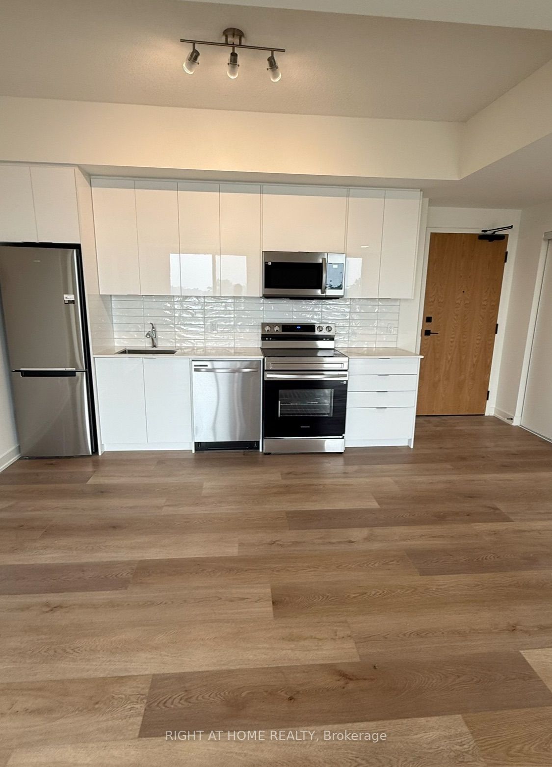 Unit 509 - 33 Erie Avenue, Brantford 4