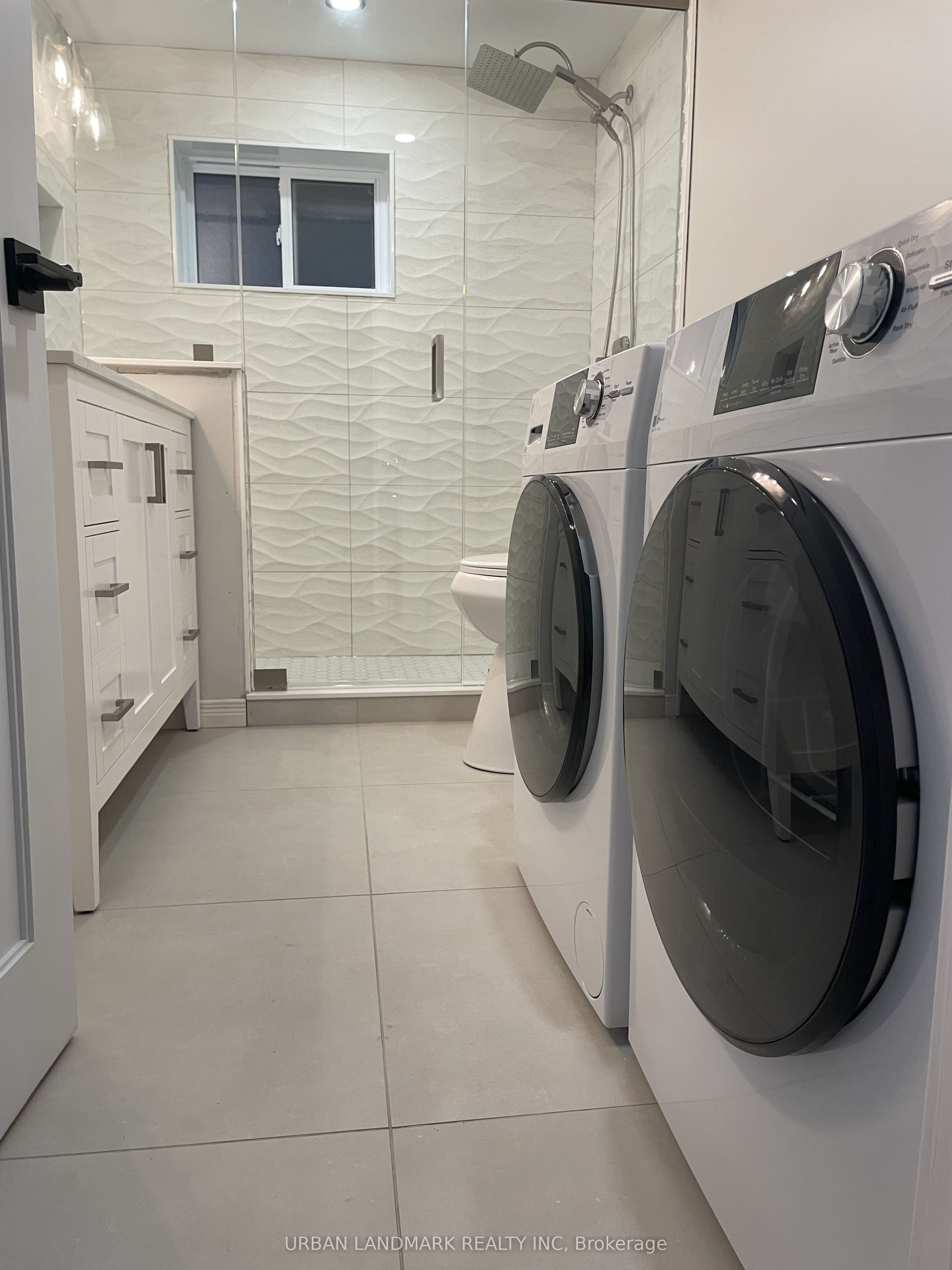 Unit Unit B - 106 Elgin Street, Centre Hastings 2
