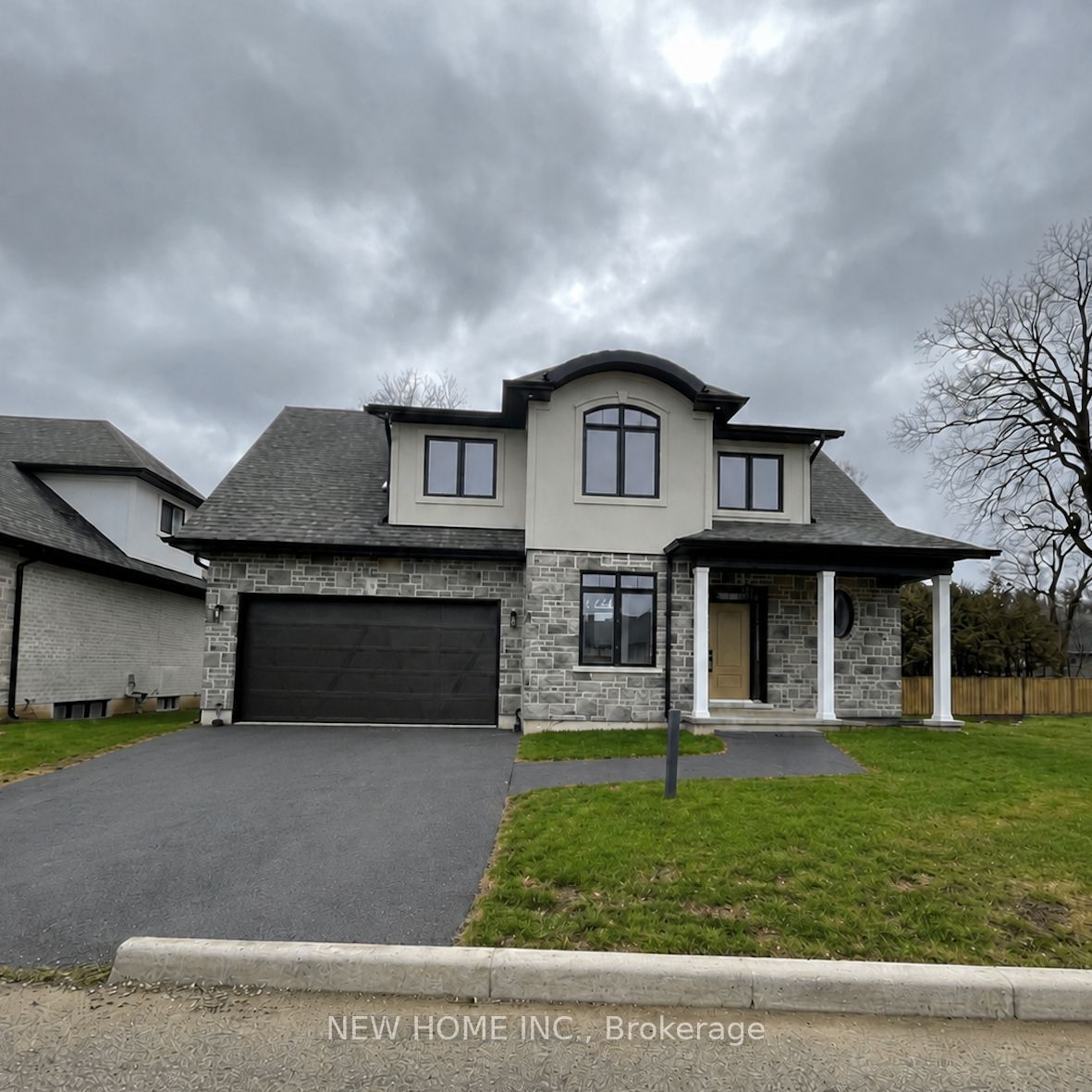 Unit 3 - 242 Mount Pleasant Street, Brantford 2