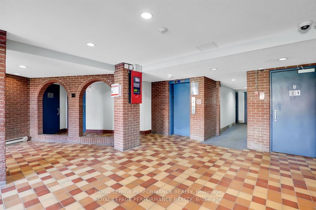 Unit 208C - 2044 Arrowsmith Drive, Orleans-Gloucester 3