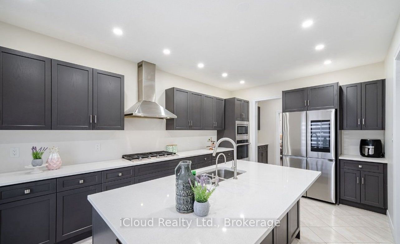 44 Macalister Boulevard, Guelph 4