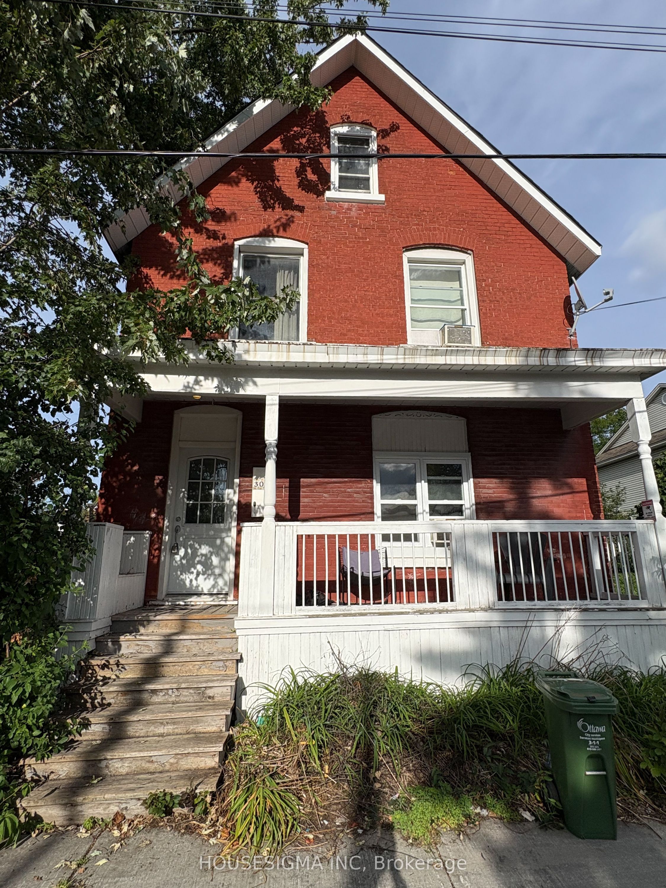 2- 301 Cyr Avenue, Ottawa 2