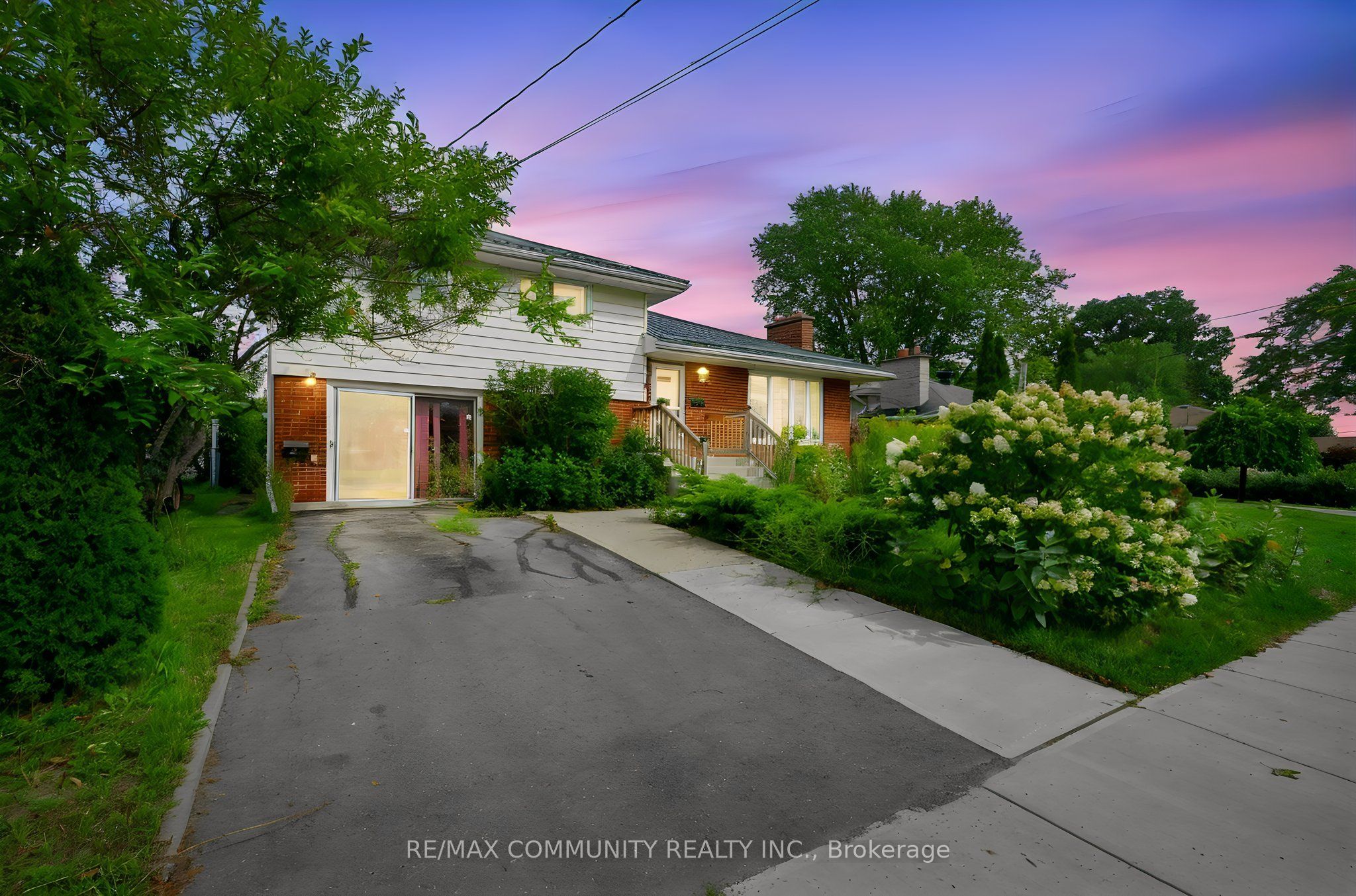 123 Rollins Drive, Belleville 1