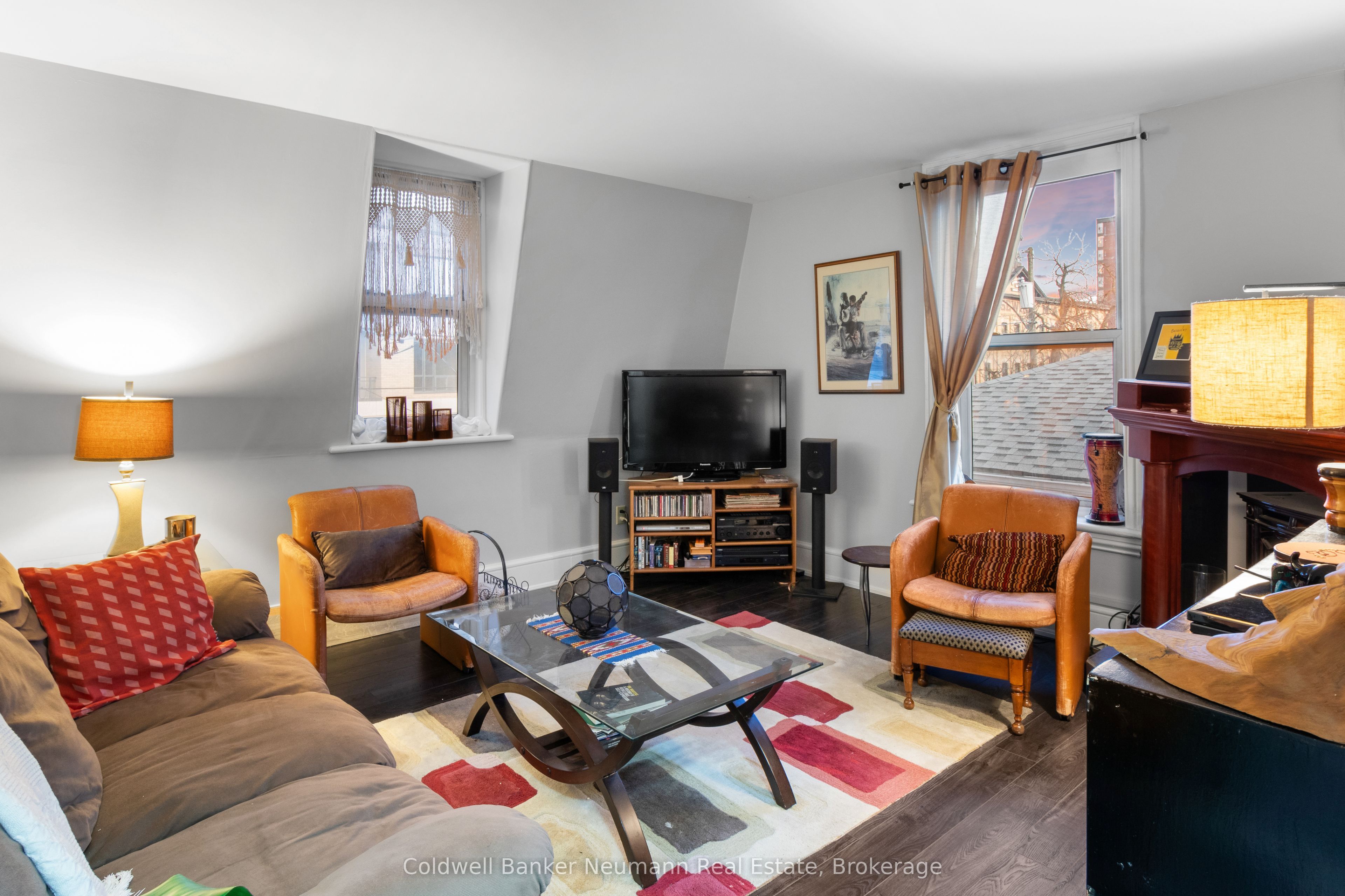 Unit A - 54 YARMOUTH Street, Guelph 2