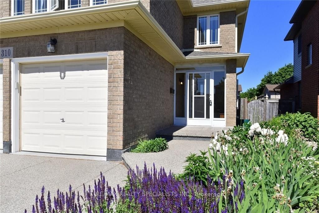 310 Brigadoon Drive, Hamilton 4